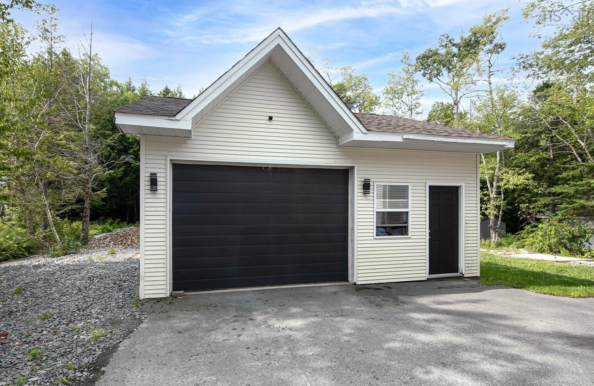 124 Fenerty Road, Middle Sackville, NS B4E 3B1, 3 Bedrooms Bedrooms, ,2 BathroomsBathrooms,Residential,For Sale,Fenerty,202522863