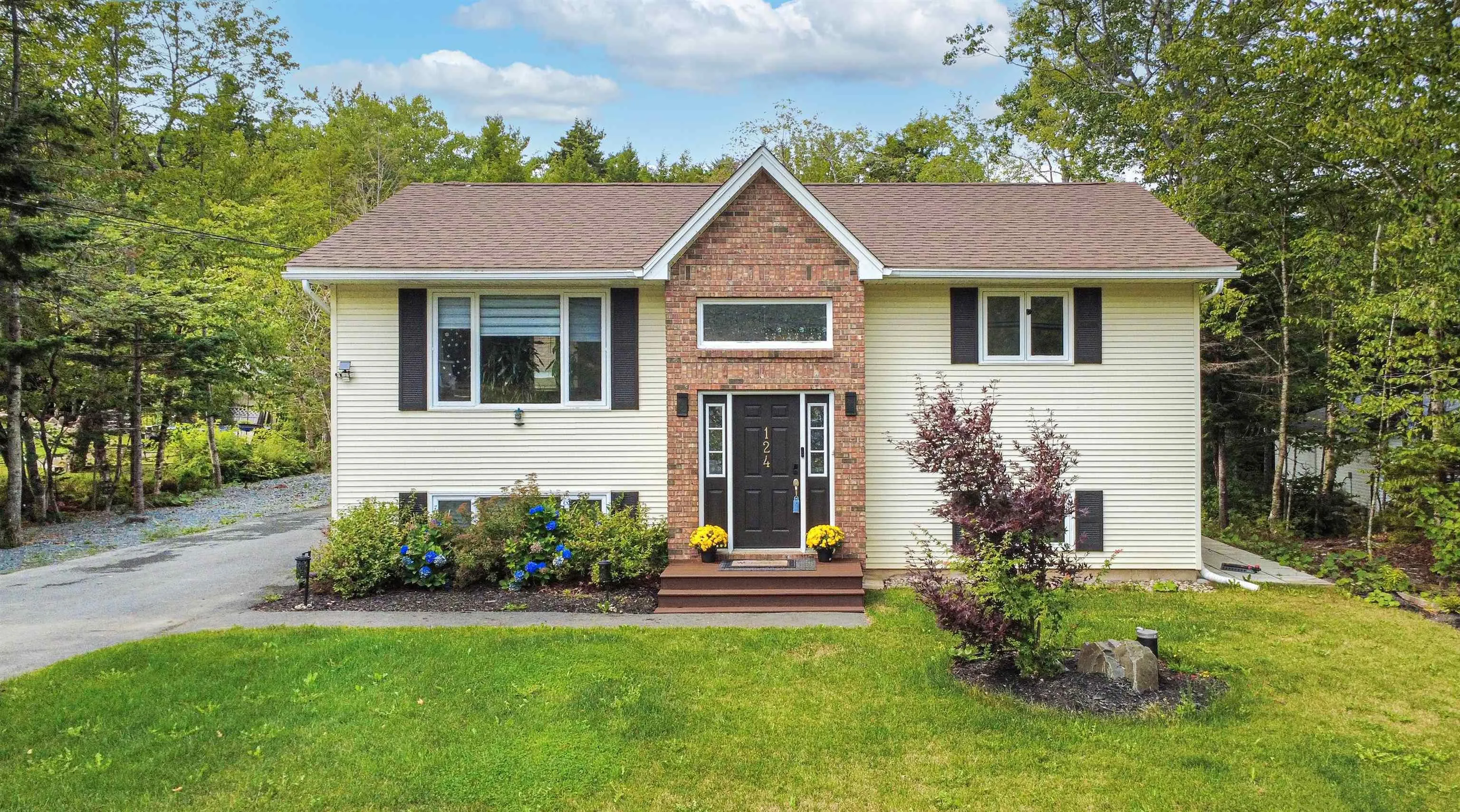 124 Fenerty Road, Middle Sackville, NS B4E 3B1, 3 Bedrooms Bedrooms, ,2 BathroomsBathrooms,Residential,For Sale,Fenerty,202522863