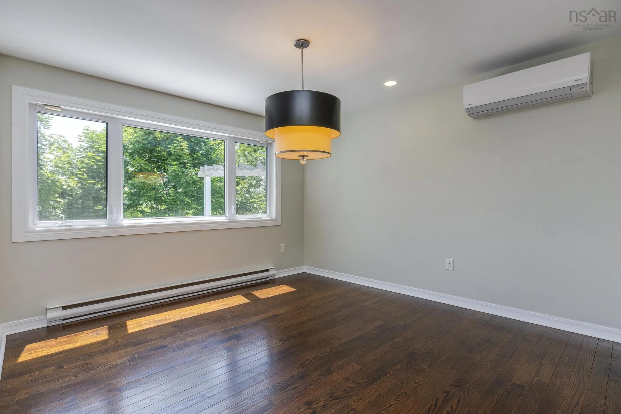 12 Saraguay Place, Halifax, NS B3P 2N9, 5 Bedrooms Bedrooms, ,4 BathroomsBathrooms,Residential,For Sale,Saraguay,202522740