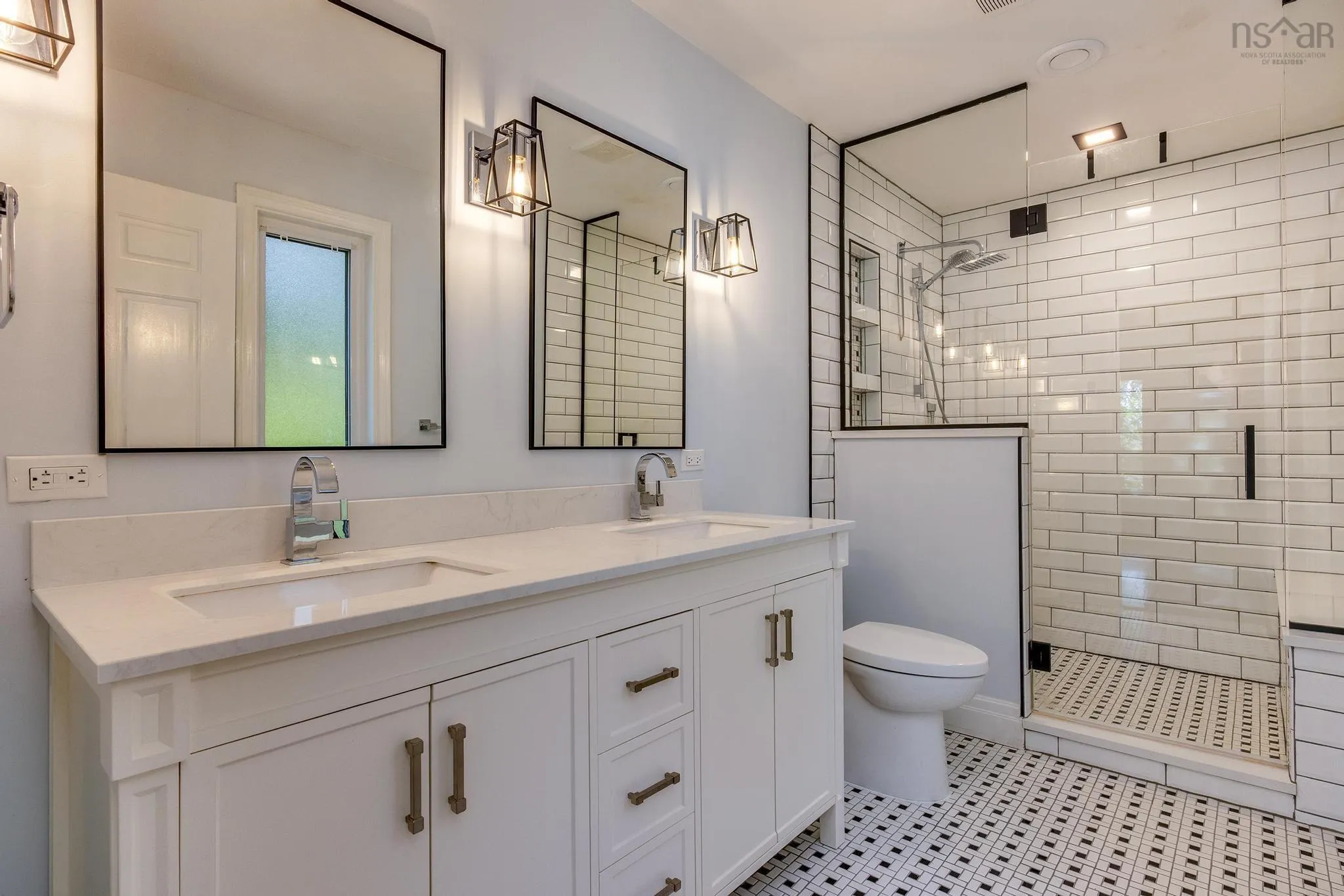 12 Saraguay Place, Halifax, NS B3P 2N9, 5 Bedrooms Bedrooms, ,4 BathroomsBathrooms,Residential,For Sale,Saraguay,202522740