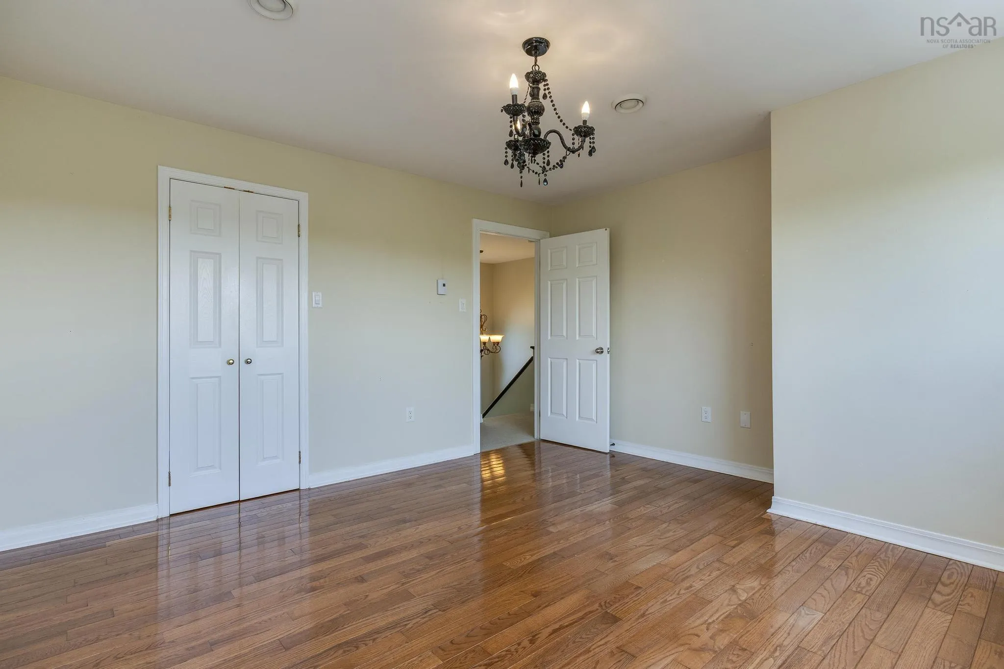 12 Saraguay Place, Halifax, NS B3P 2N9, 5 Bedrooms Bedrooms, ,4 BathroomsBathrooms,Residential,For Sale,Saraguay,202522740