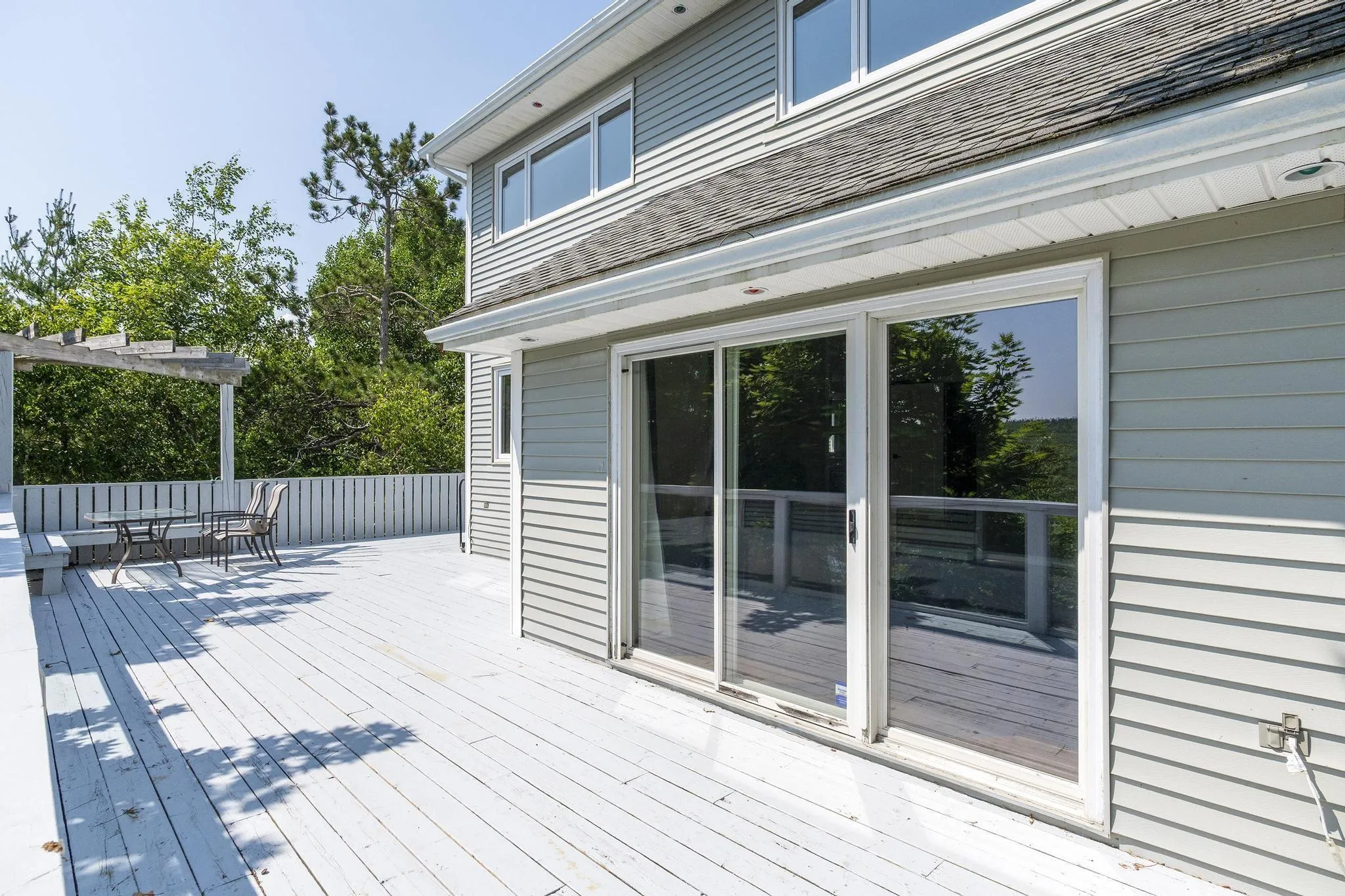 12 Saraguay Place, Halifax, NS B3P 2N9, 5 Bedrooms Bedrooms, ,4 BathroomsBathrooms,Residential,For Sale,Saraguay,202522740