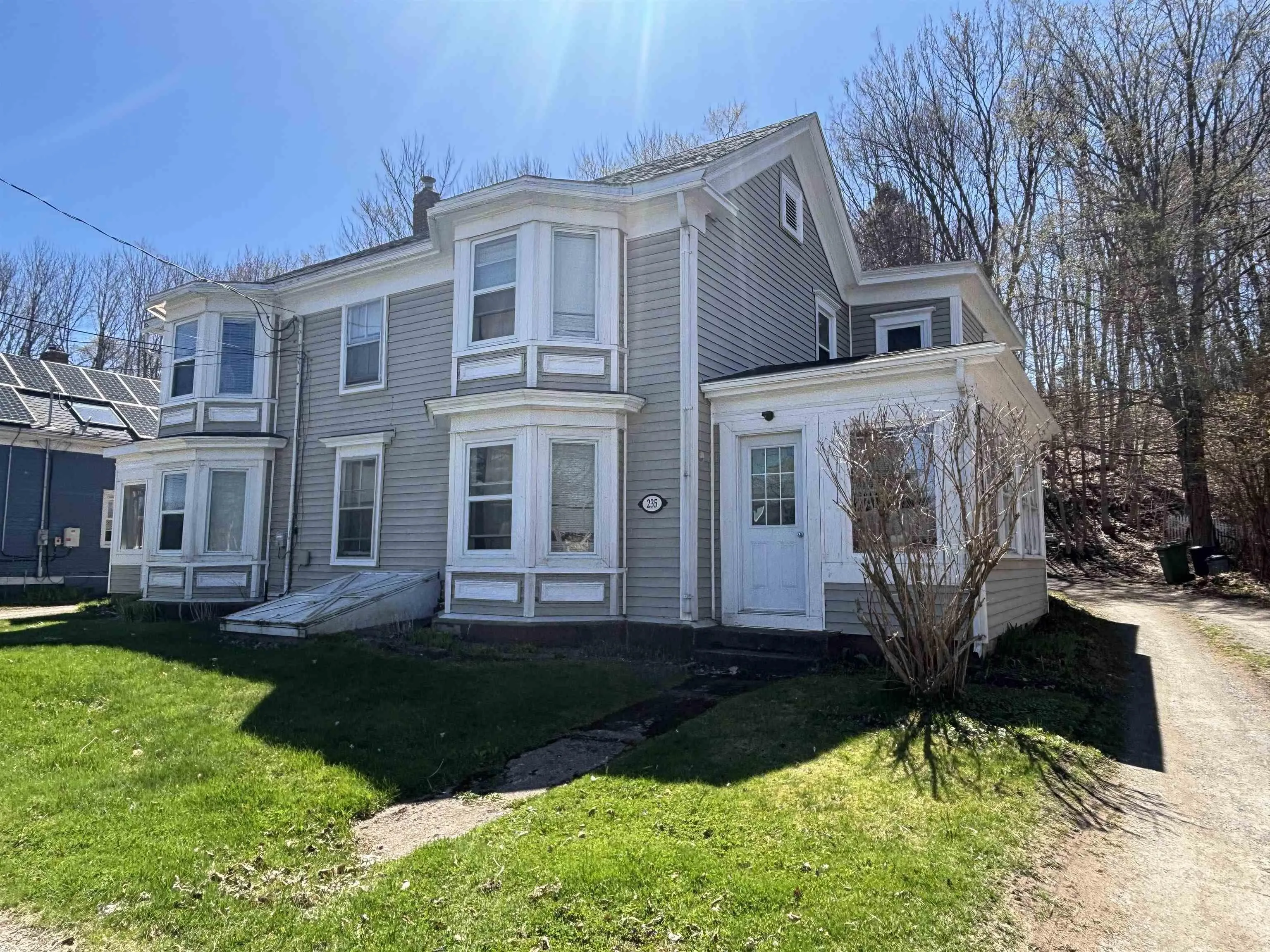 235 Main St, Wolfville Ns B4p 1c5, 6 Bedrooms Bedrooms, ,Residential Income,For Sale,Main St,202510174