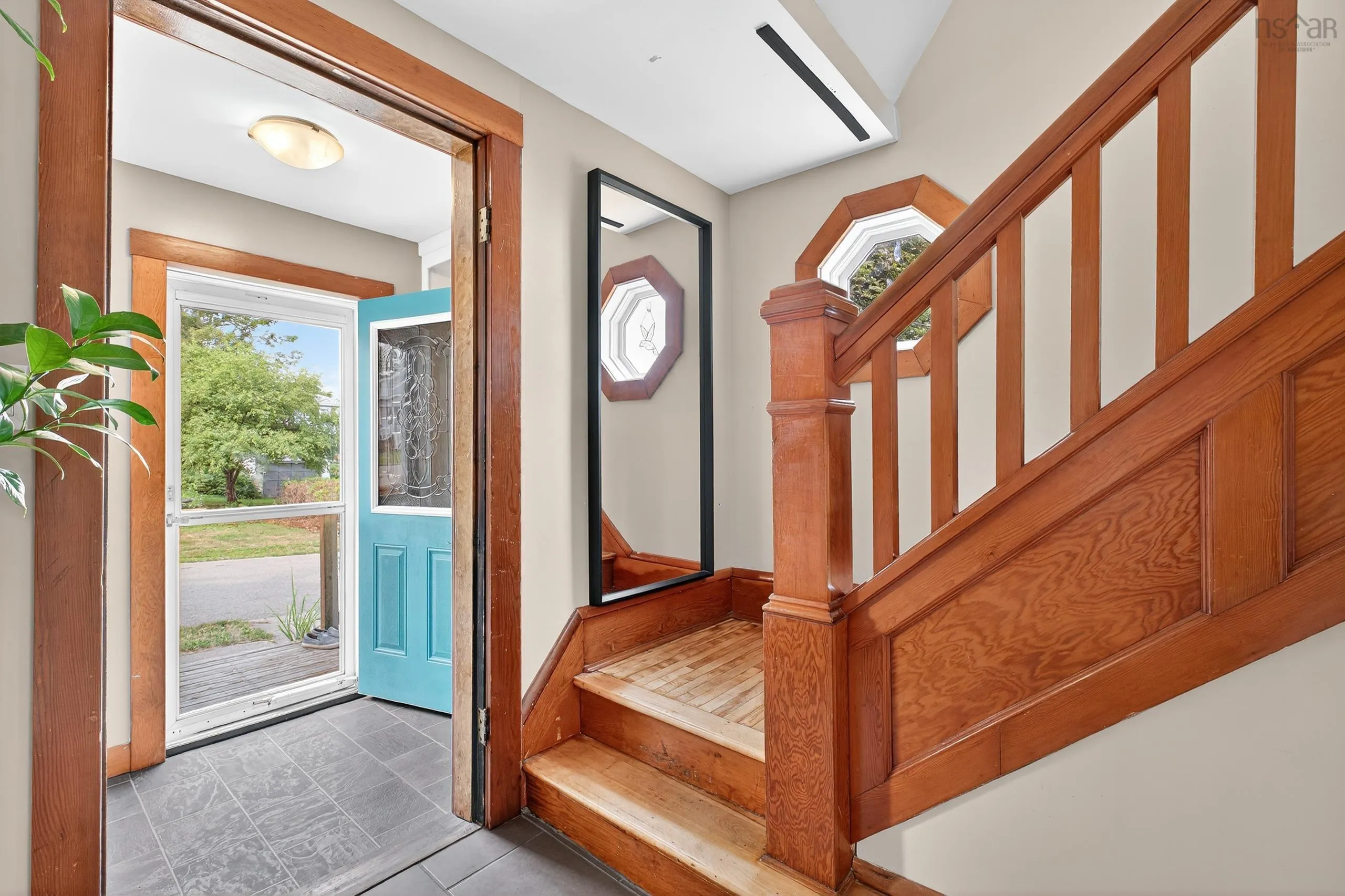 37 Court Street, Sydney, NS B1S 2X4, 3 Bedrooms Bedrooms, ,1 BathroomBathrooms,Residential,For Sale,Court,202519831