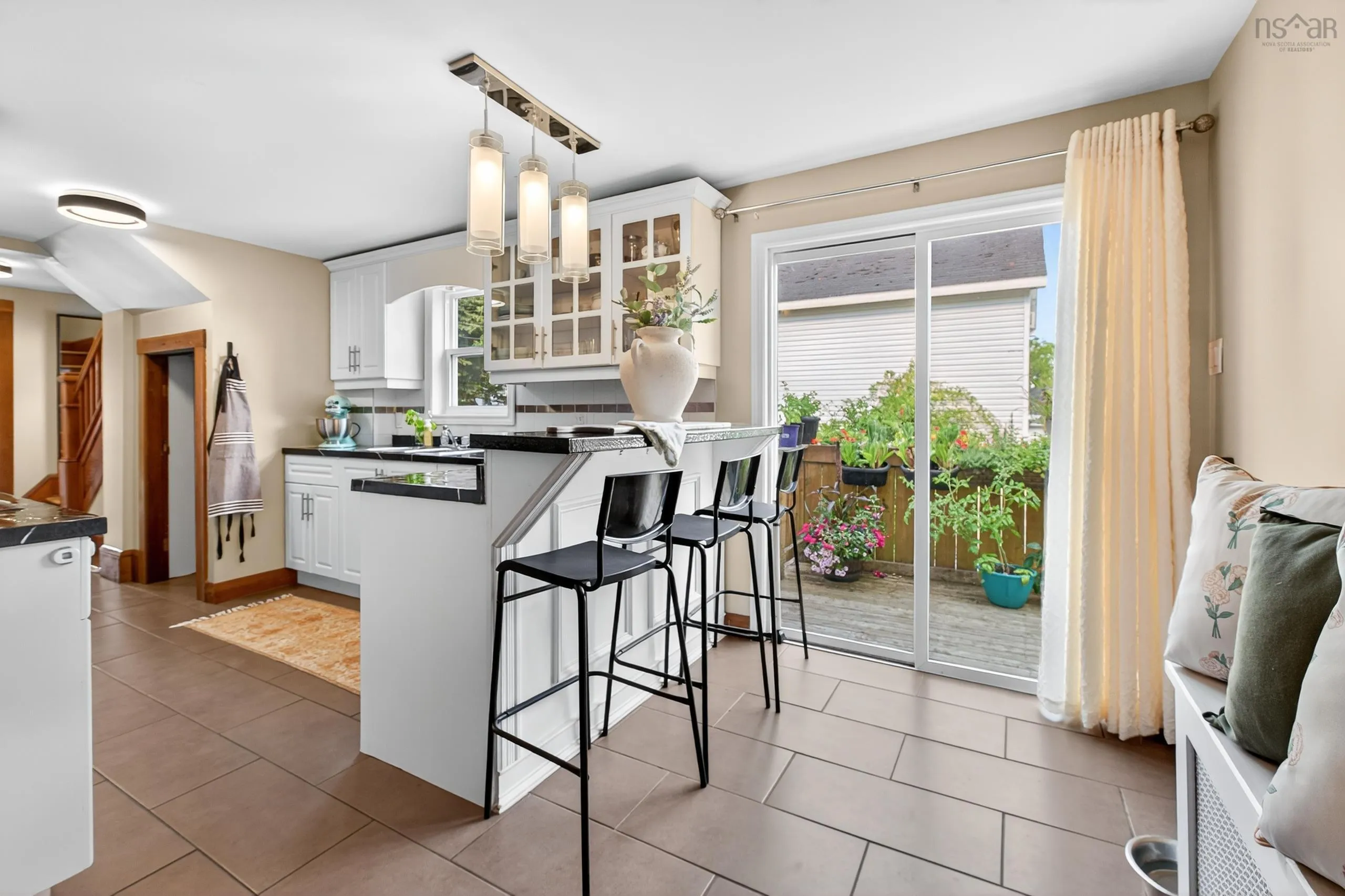 37 Court Street, Sydney, NS B1S 2X4, 3 Bedrooms Bedrooms, ,1 BathroomBathrooms,Residential,For Sale,Court,202519831