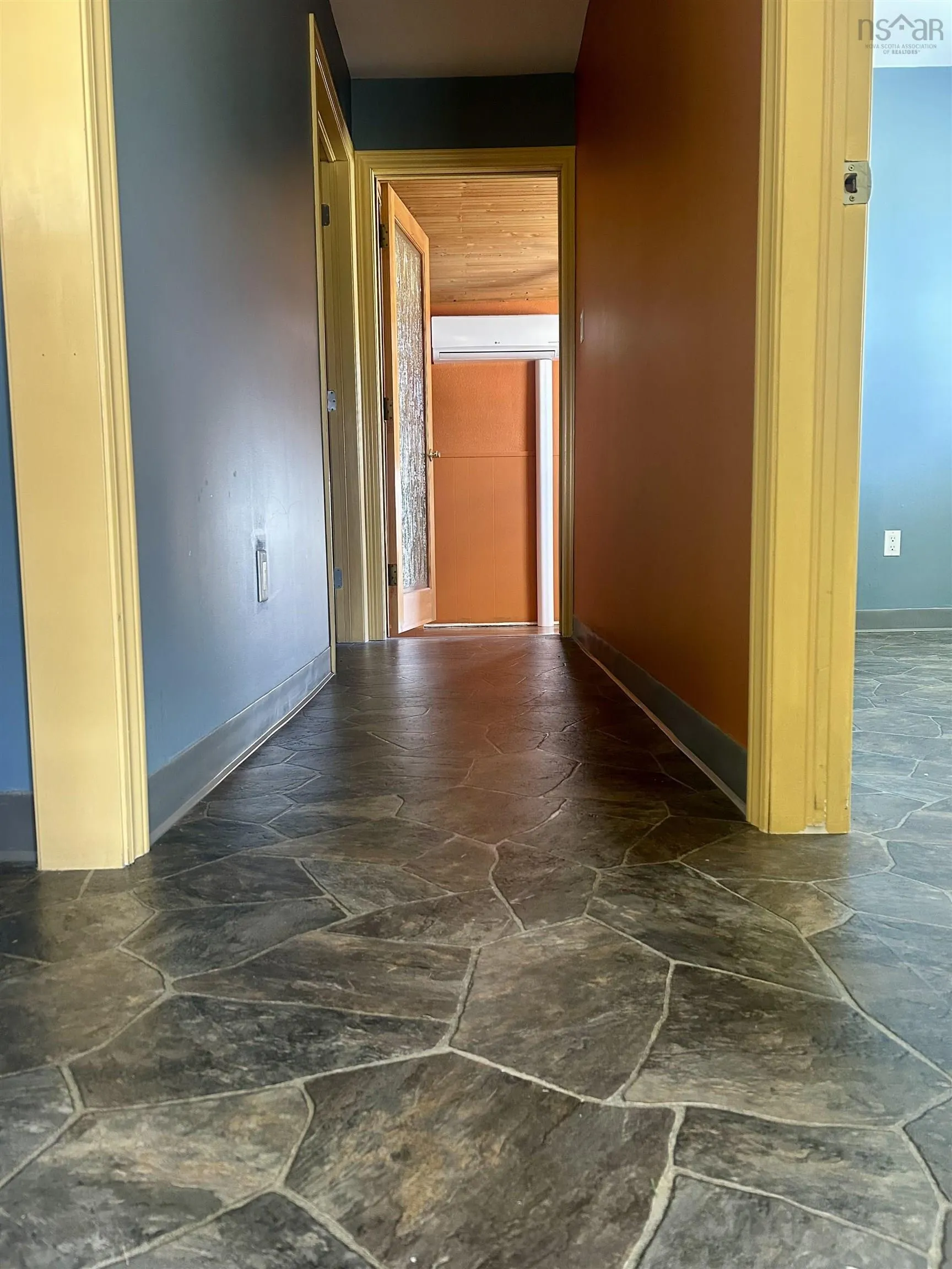 7561 Main St., Louisbourg, NS B1C 1J7, 2 Bedrooms Bedrooms, ,2 BathroomsBathrooms,Residential,For Sale,Main St.,202521446