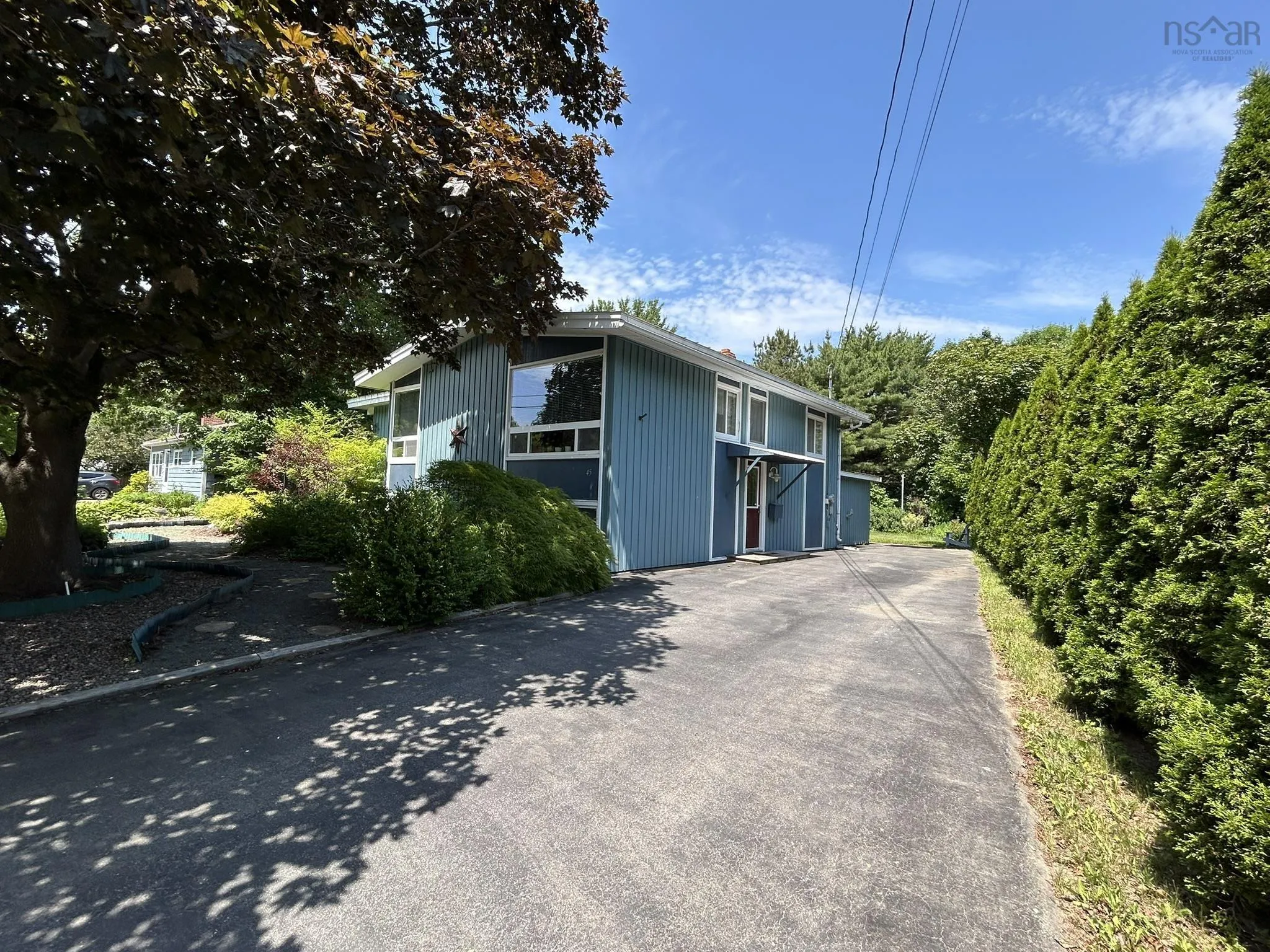 45 Redden Avenue, New Minas, NS B4N 3H8, 5 Bedrooms Bedrooms, ,2 BathroomsBathrooms,Residential,For Sale,Redden,202516172