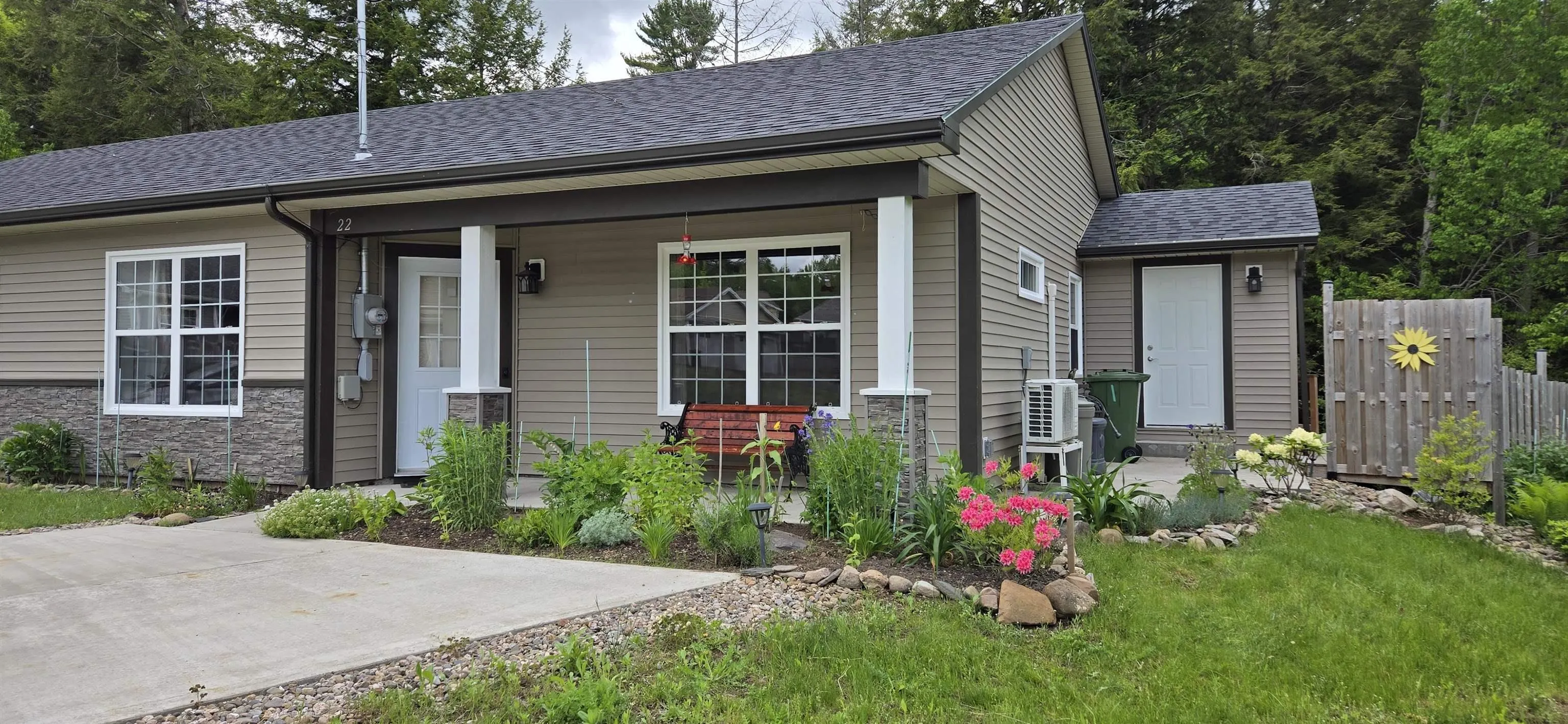 22 Jenifer Court, New Minas, NS B4N 0H7, 2 Bedrooms Bedrooms, ,2 BathroomsBathrooms,Residential,For Sale,Jenifer,202514035