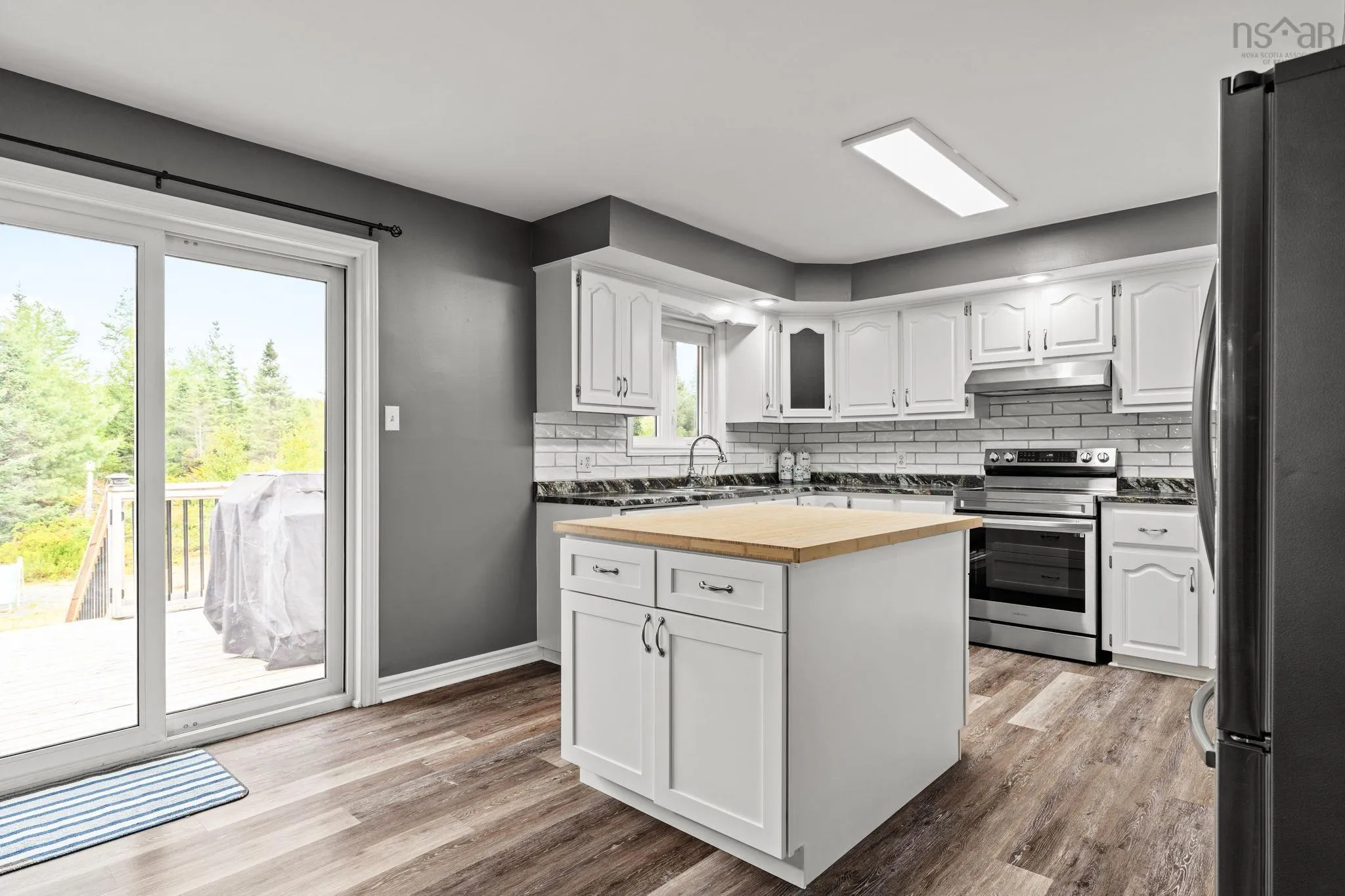 69 Michelle Drive, Lawrencetown, NS B2Z 1E5, 5 Bedrooms Bedrooms, ,3 BathroomsBathrooms,Residential,For Sale,Michelle,202522143
