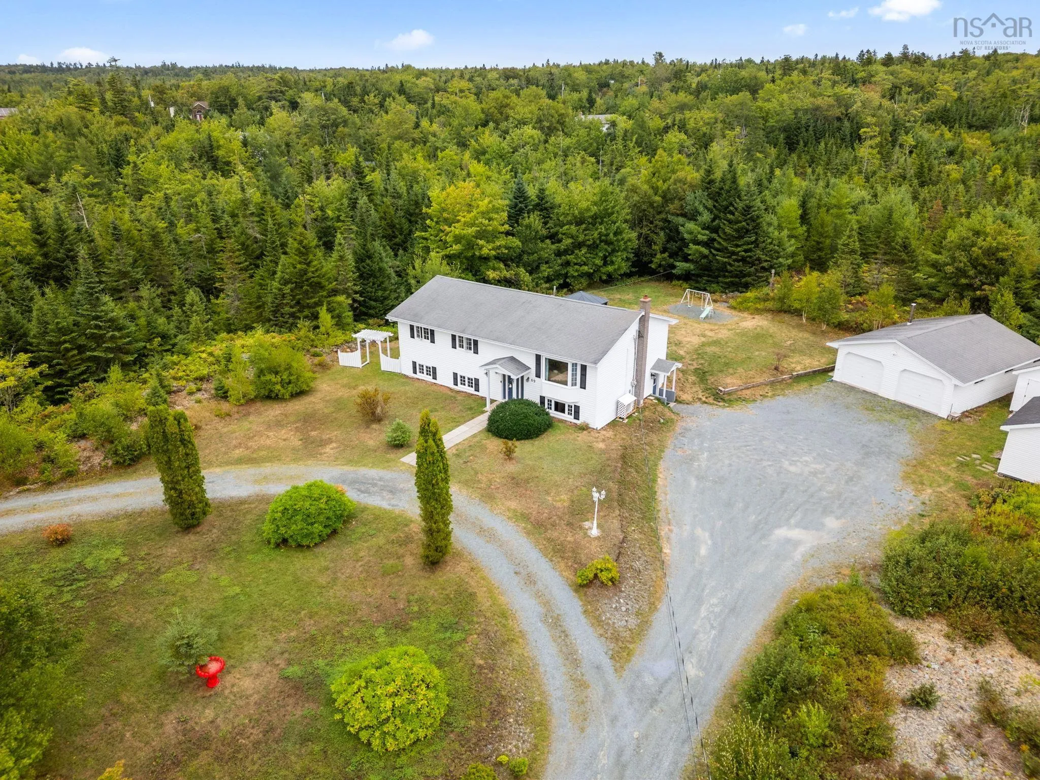 69 Michelle Drive, Lawrencetown, NS B2Z 1E5, 5 Bedrooms Bedrooms, ,3 BathroomsBathrooms,Residential,For Sale,Michelle,202522143