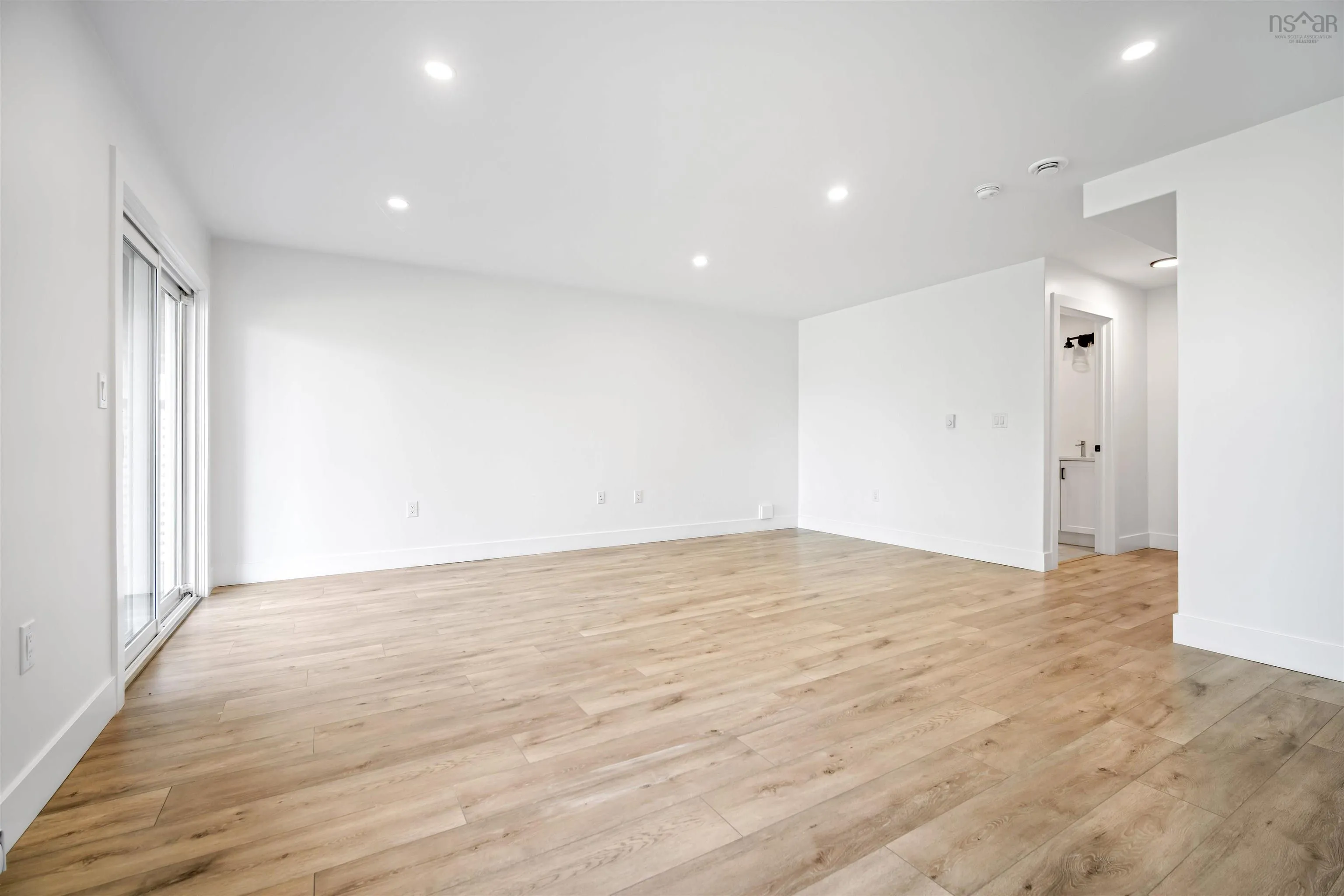 595 Cowie Hill Road, Halifax, NS B3N 0E1, 3 Bedrooms Bedrooms, ,4 BathroomsBathrooms,Residential,For Sale,Cowie Hill,202517998