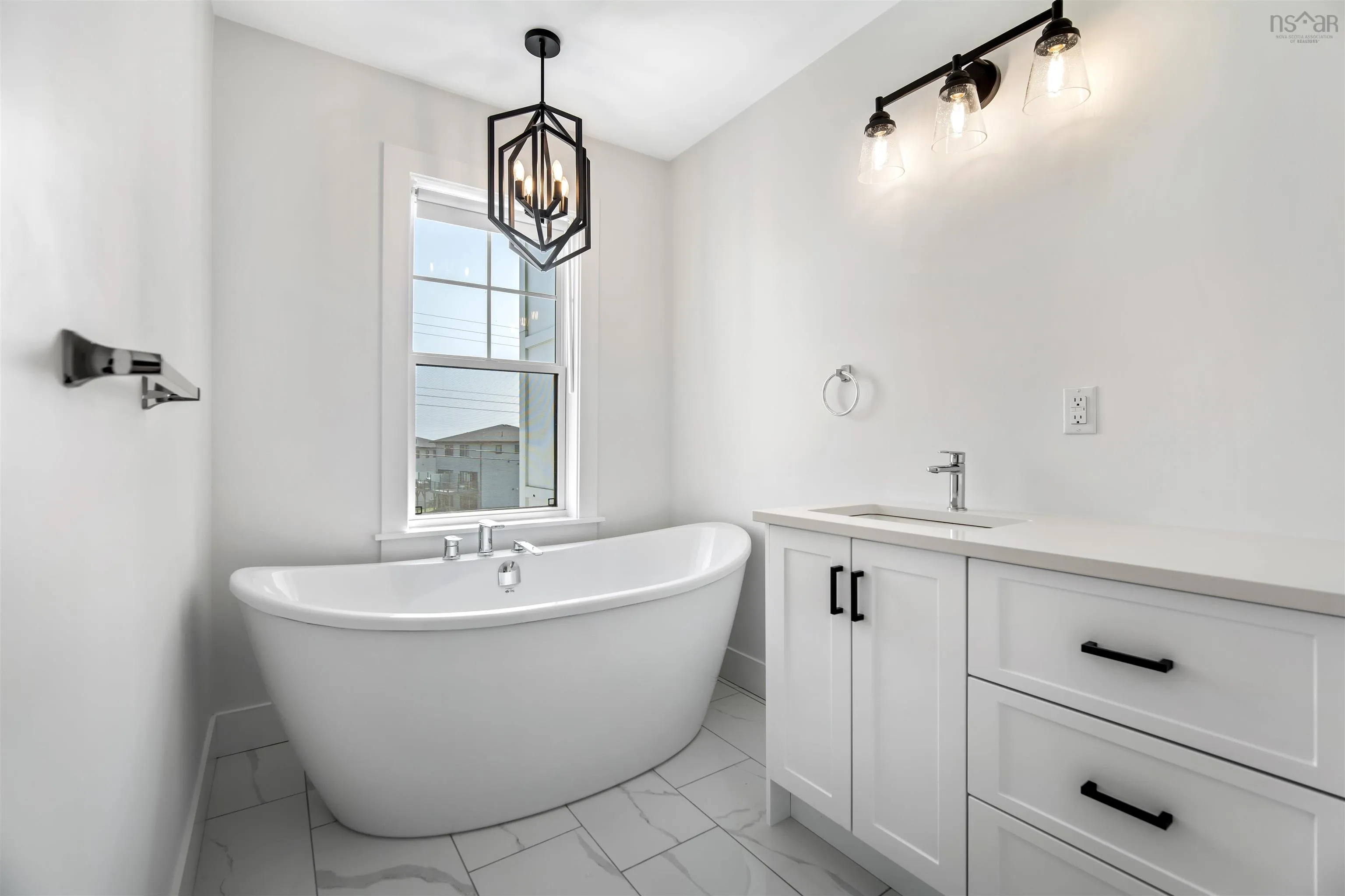 595 Cowie Hill Road, Halifax, NS B3N 0E1, 3 Bedrooms Bedrooms, ,4 BathroomsBathrooms,Residential,For Sale,Cowie Hill,202517998