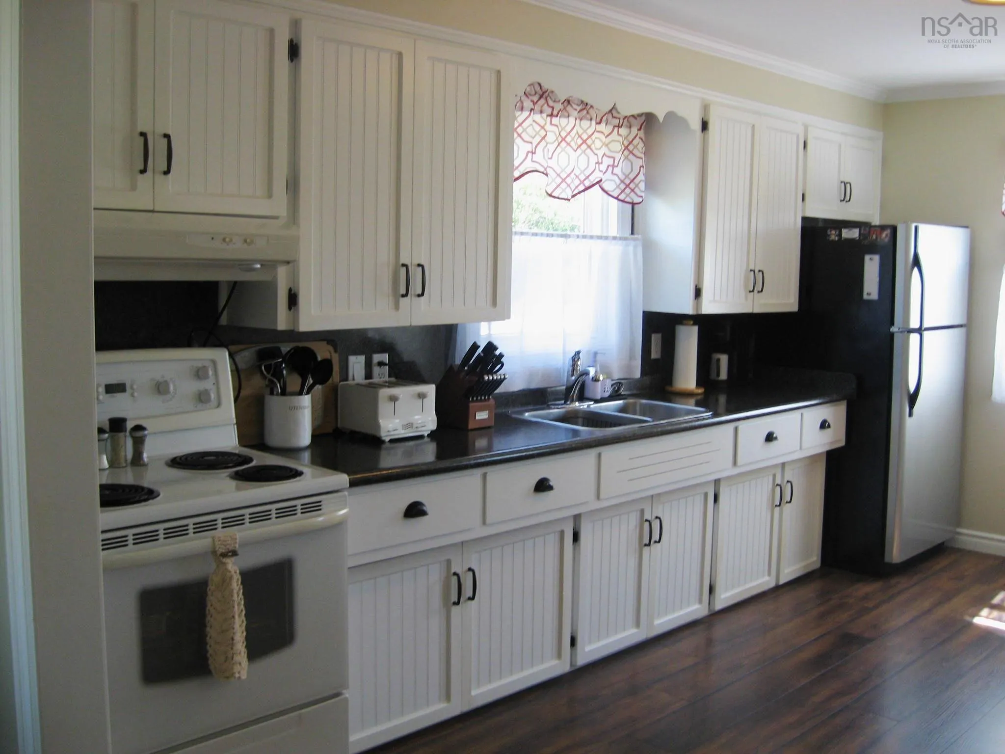 2229 Shore Road, Western Head, NS B0T 1K0, 2 Bedrooms Bedrooms, ,1 BathroomBathrooms,Residential,For Sale,Shore,202519978