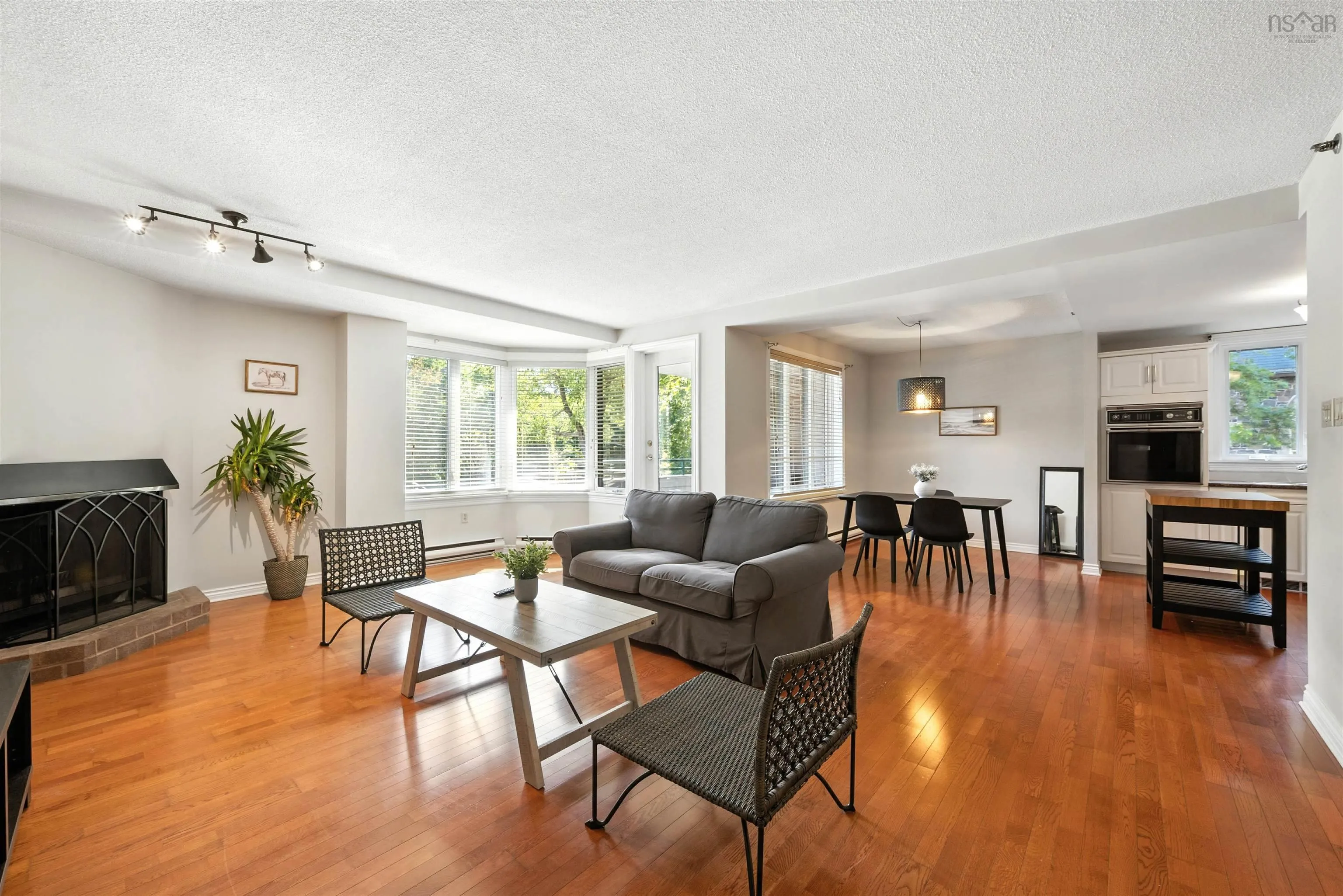206-1350 Oxford Street, Halifax, NS B3H 3Y8, 2 Bedrooms Bedrooms, ,2 BathroomsBathrooms,Residential,For Sale,Oxford,202521753