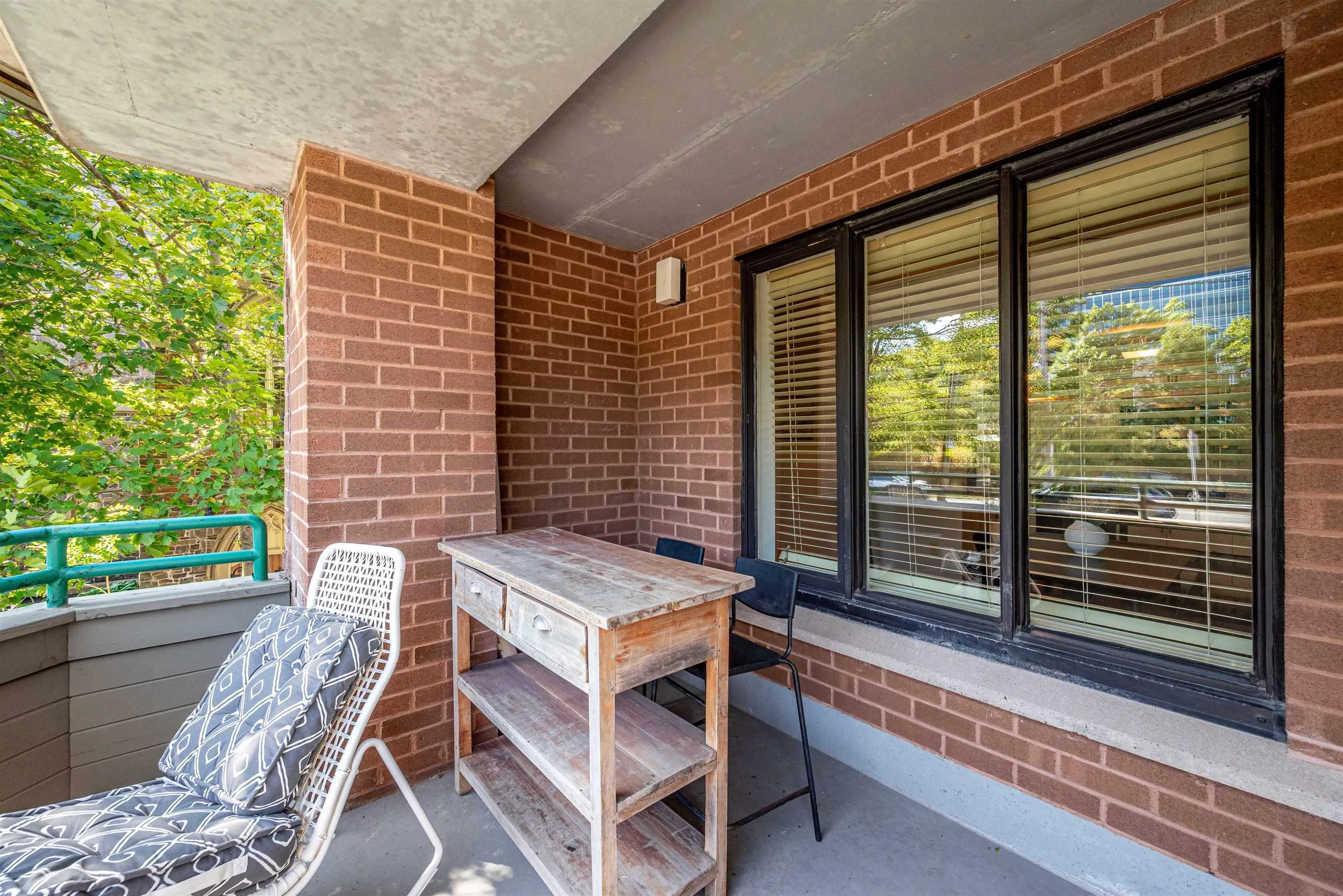 206-1350 Oxford Street, Halifax, NS B3H 3Y8, 2 Bedrooms Bedrooms, ,2 BathroomsBathrooms,Residential,For Sale,Oxford,202521753