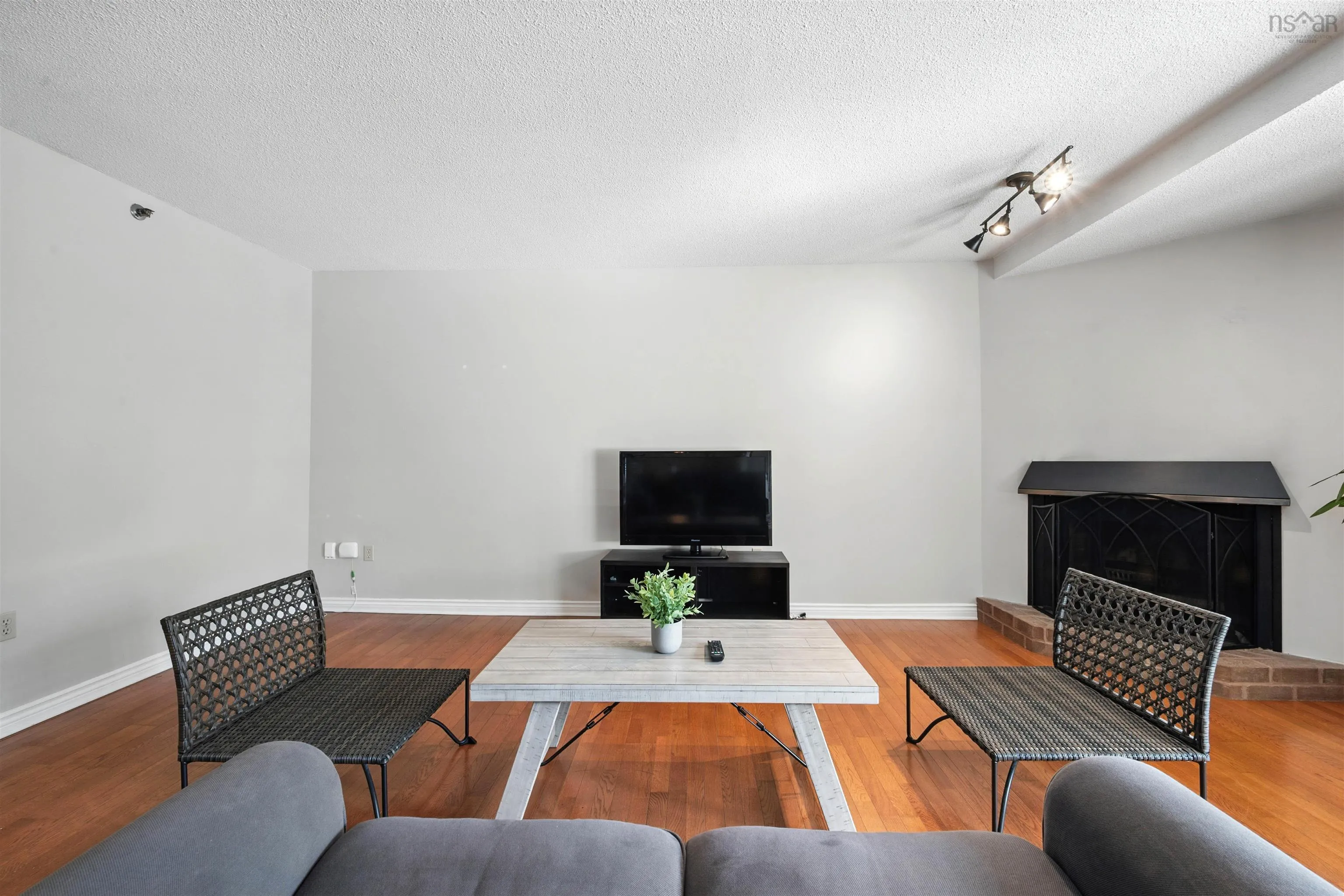 206-1350 Oxford Street, Halifax, NS B3H 3Y8, 2 Bedrooms Bedrooms, ,2 BathroomsBathrooms,Residential,For Sale,Oxford,202521753