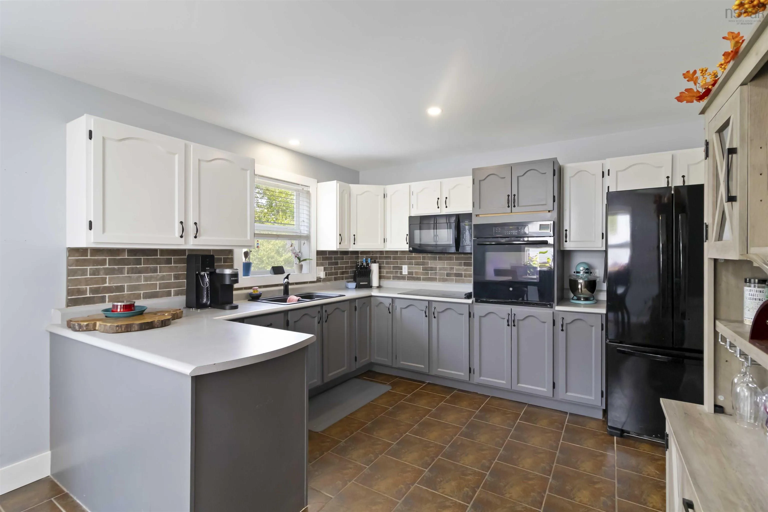 11 Bianca Court, Middle Sackville, NS B4E 3E2, 3 Bedrooms Bedrooms, ,2 BathroomsBathrooms,Residential,For Sale,Bianca,202522813