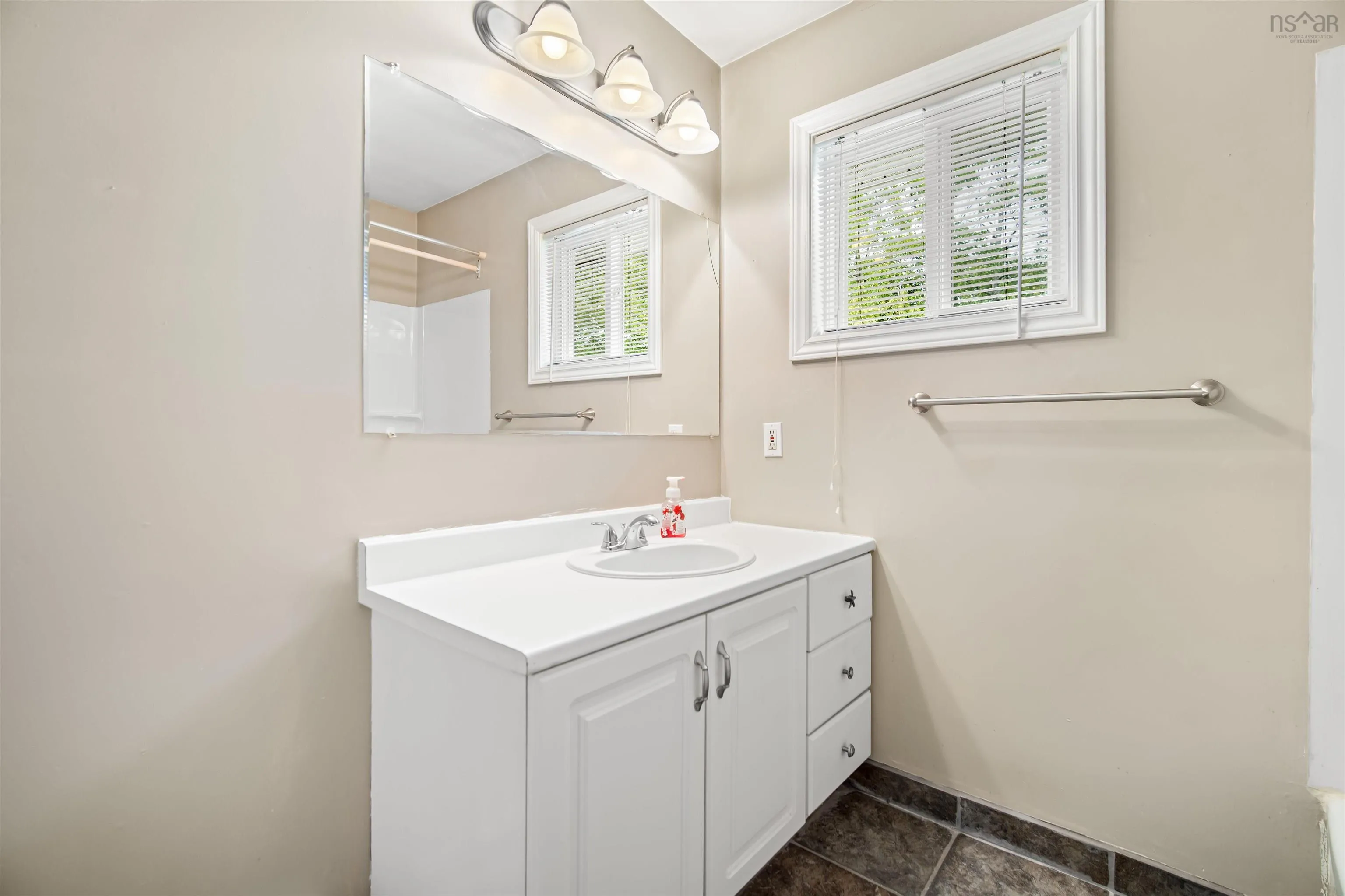 5 Greely Court, Westphal, NS B2W 4Y1, 3 Bedrooms Bedrooms, ,2 BathroomsBathrooms,Residential,For Sale,Greely,202521781