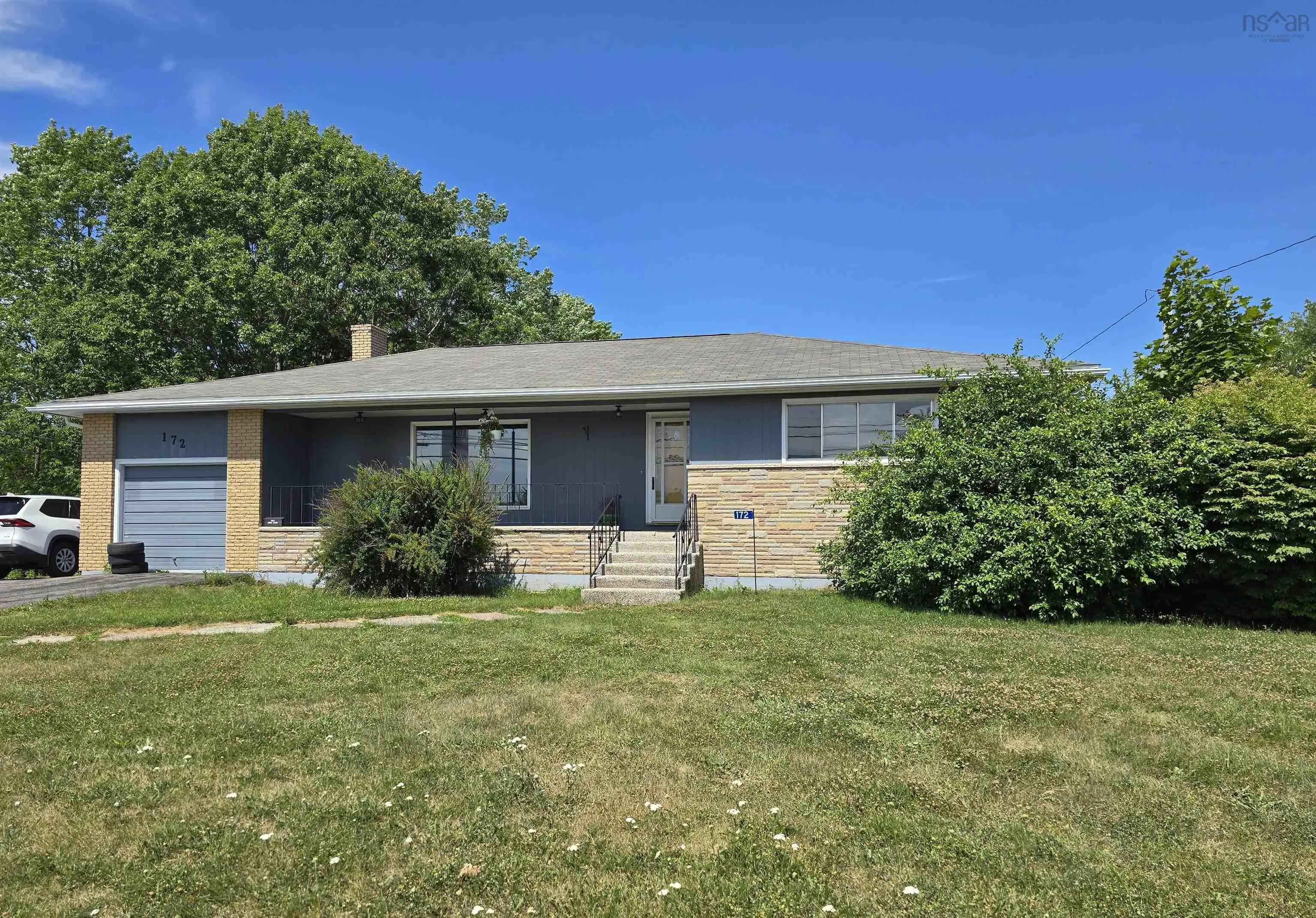 172 North Street, Bridgewater, NS B4V 2V6, 5 Bedrooms Bedrooms, ,Residential Income,For Sale,North,202518803