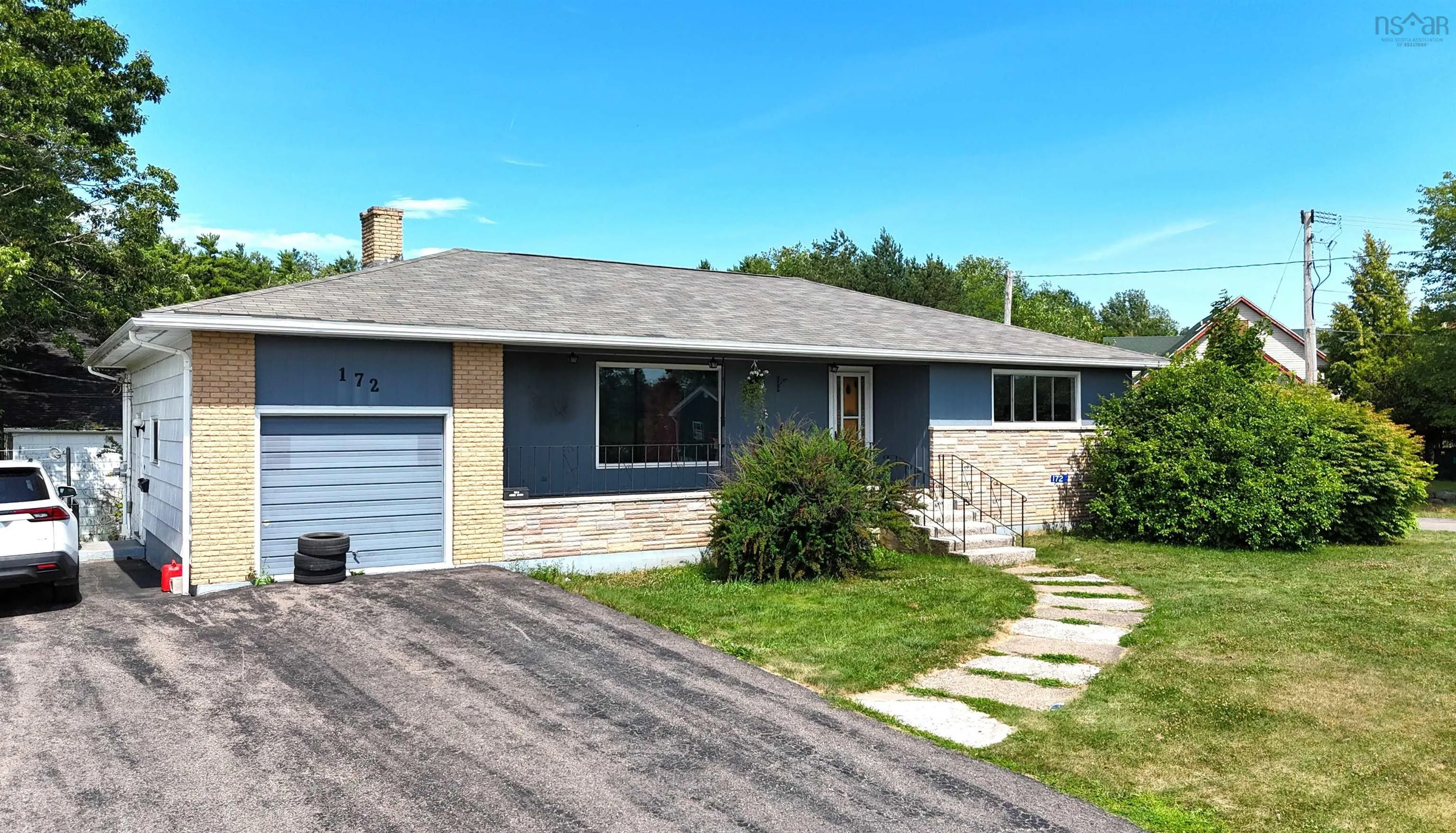 172 North Street, Bridgewater, NS B4V 2V6, 5 Bedrooms Bedrooms, ,Residential Income,For Sale,North,202518803
