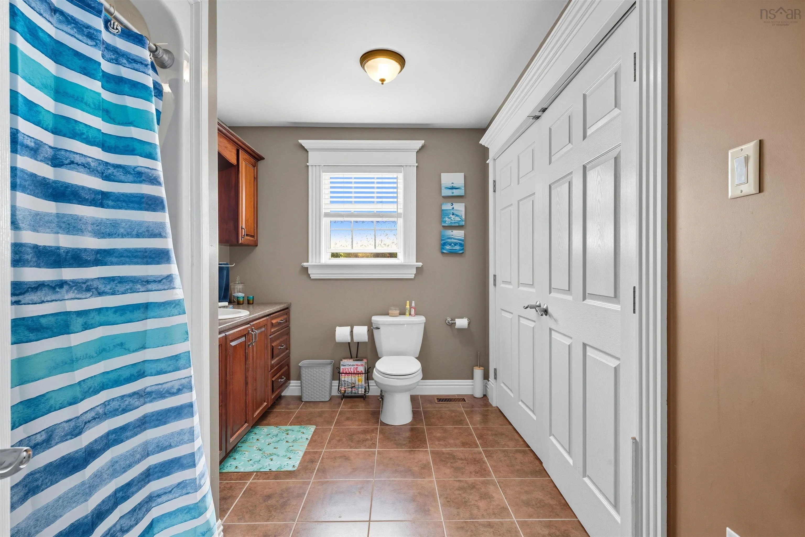 158 Pinewood Crescent, Cole Harbour, NS B2V 2P9, 7 Bedrooms Bedrooms, ,6 BathroomsBathrooms,Residential,For Sale,Pinewood,202524958
