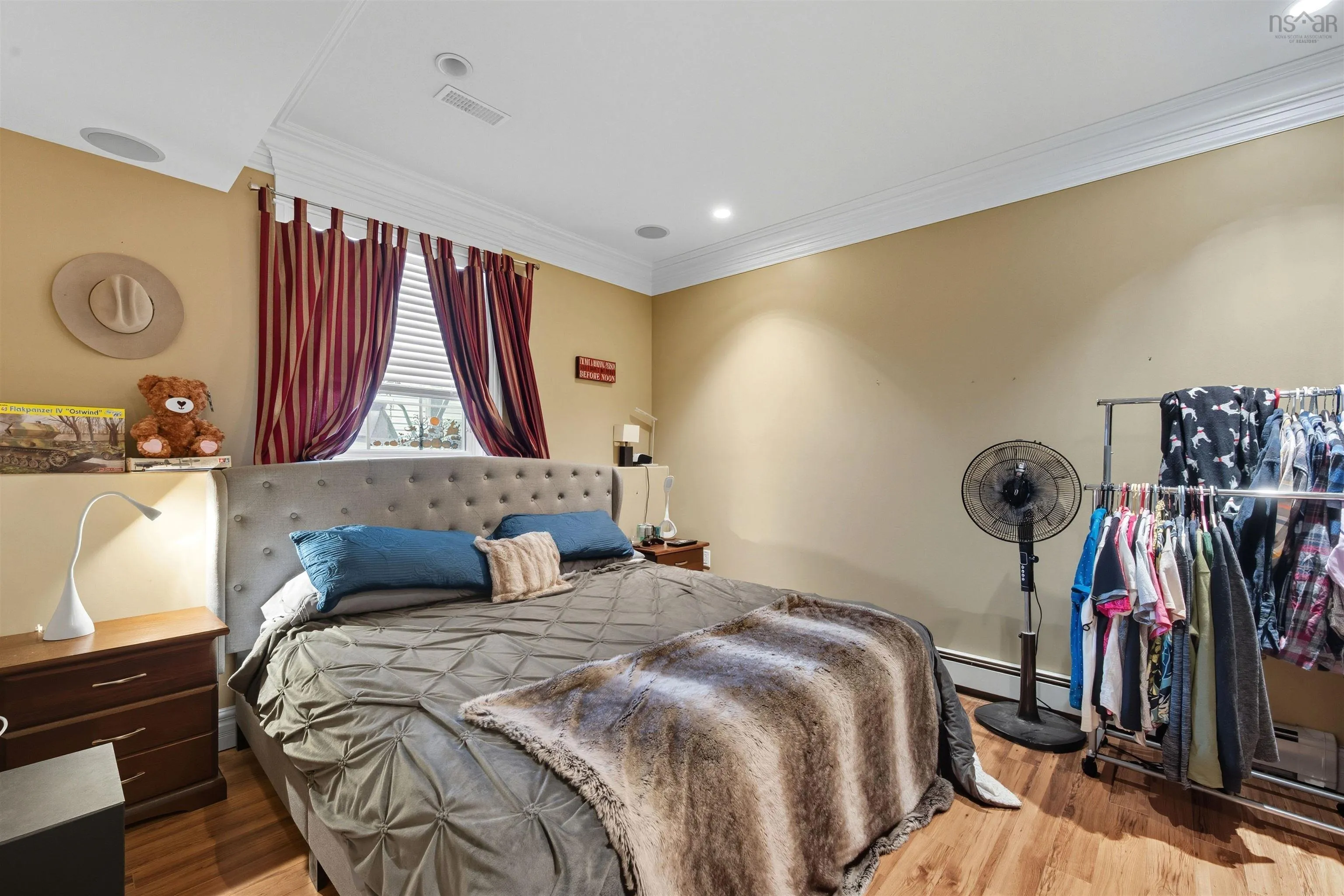 158 Pinewood Crescent, Cole Harbour, NS B2V 2P9, 7 Bedrooms Bedrooms, ,6 BathroomsBathrooms,Residential,For Sale,Pinewood,202524958
