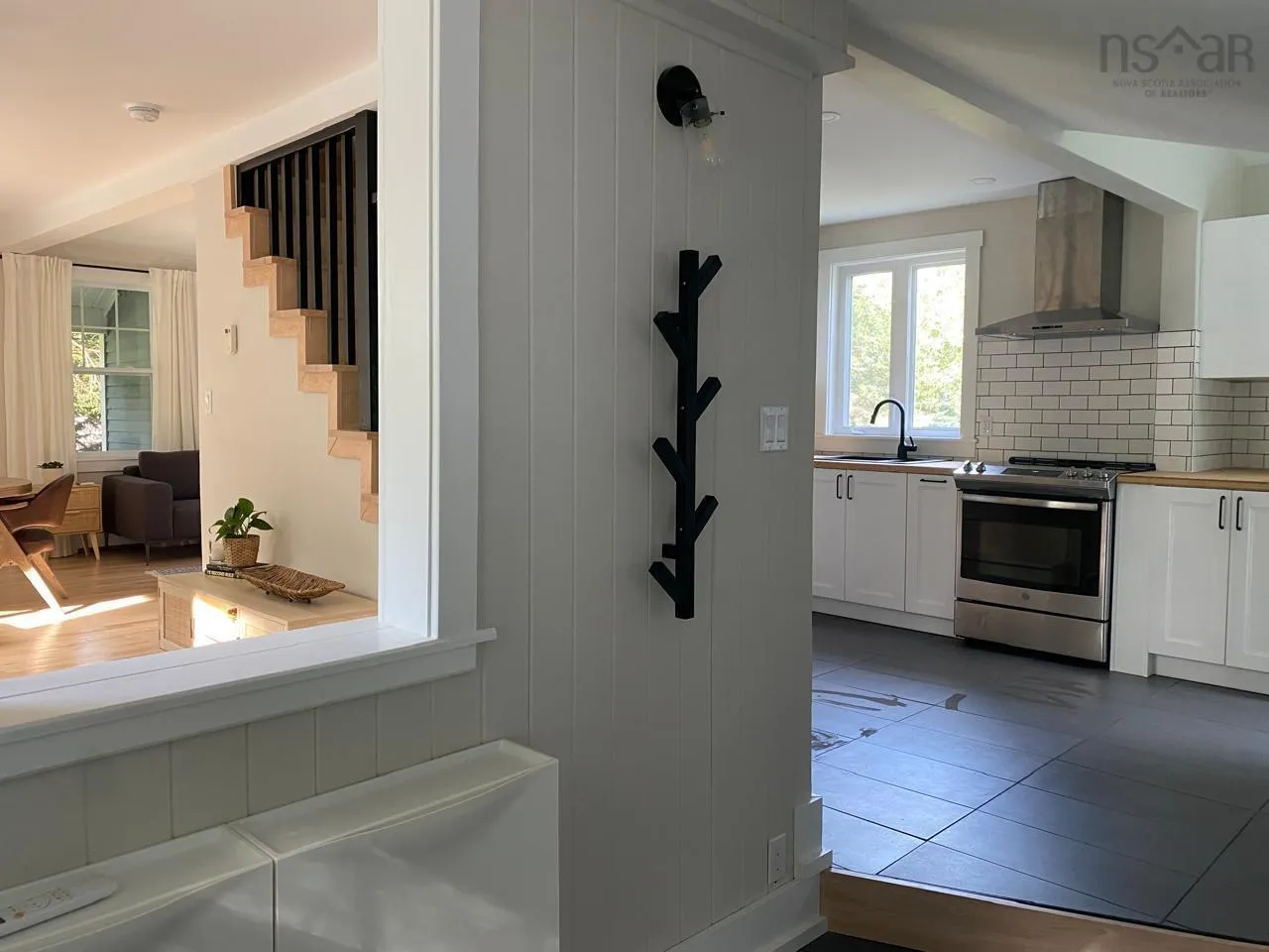 38 Kearney Lake Road, Rockingham, NS B3M 2S4, 3 Bedrooms Bedrooms, ,2 BathroomsBathrooms,Residential,For Sale,Kearney Lake,202523341