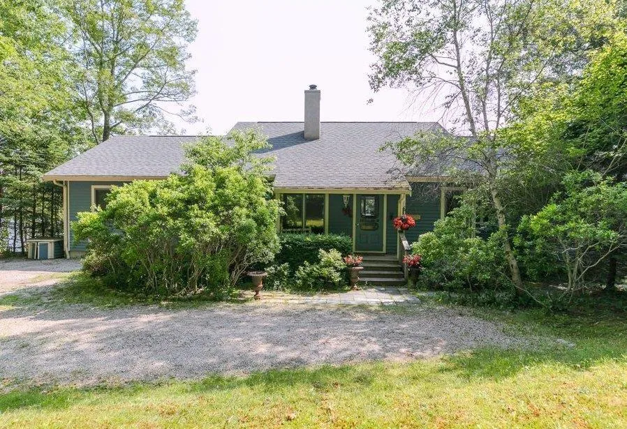 405 Borgalds Point Road, Chester Basin, NS B0J 1K0, 4 Bedrooms Bedrooms, ,4 BathroomsBathrooms,Residential,For Sale,Borgalds Point,202518018