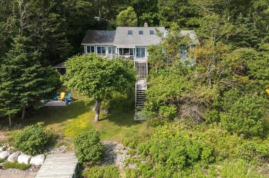 405 Borgalds Point Road, Chester Basin, NS B0J 1K0, 4 Bedrooms Bedrooms, ,4 BathroomsBathrooms,Residential,For Sale,Borgalds Point,202518018