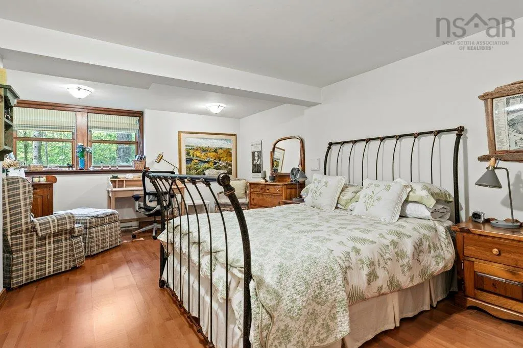 405 Borgalds Point Road, Chester Basin, NS B0J 1K0, 4 Bedrooms Bedrooms, ,4 BathroomsBathrooms,Residential,For Sale,Borgalds Point,202518018