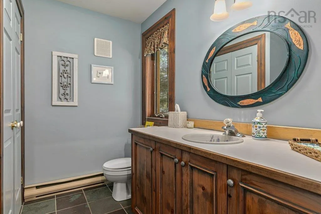 405 Borgalds Point Road, Chester Basin, NS B0J 1K0, 4 Bedrooms Bedrooms, ,4 BathroomsBathrooms,Residential,For Sale,Borgalds Point,202518018