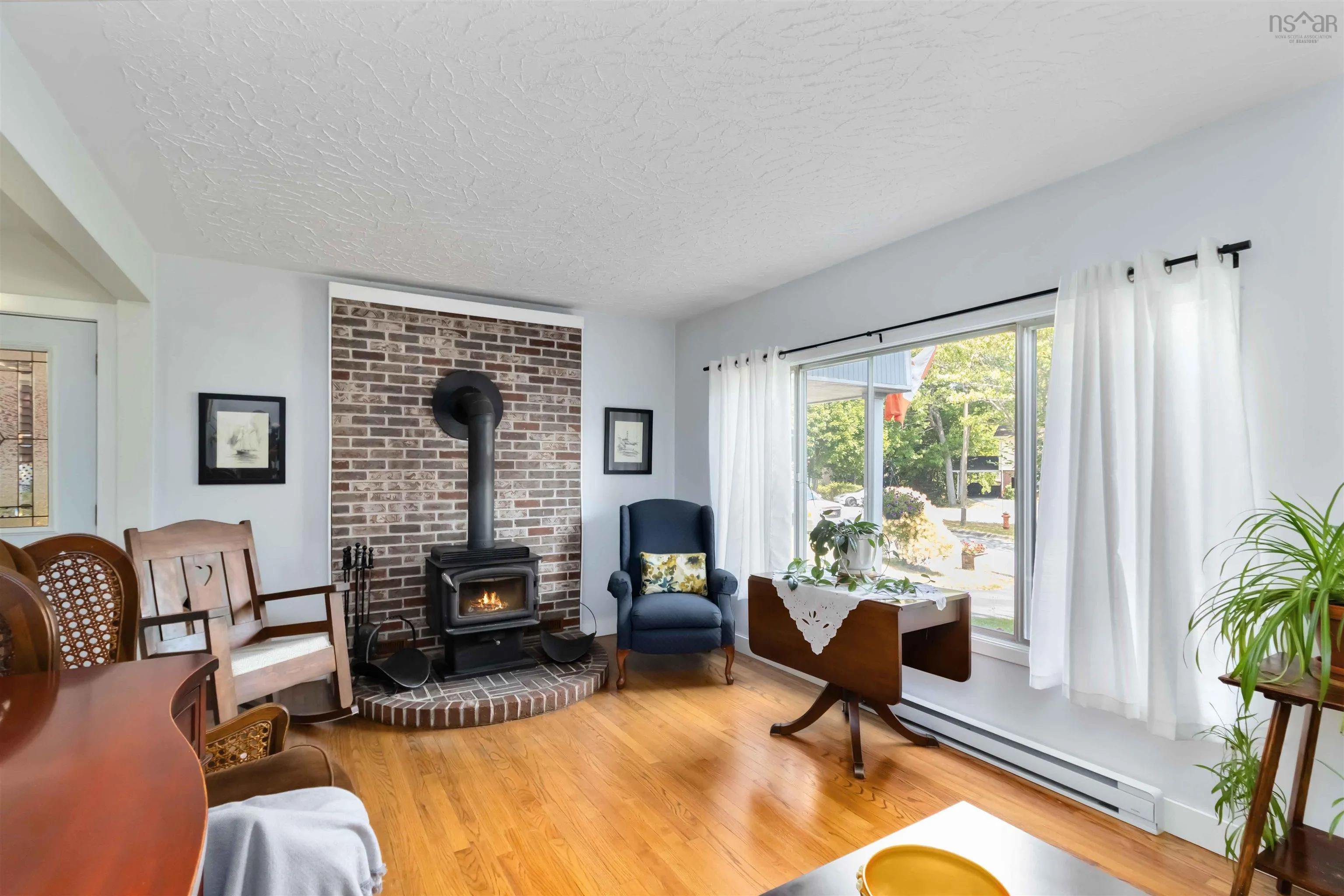 10 Oakburn Court, Halifax, NS B3M 2W6, 4 Bedrooms Bedrooms, ,2 BathroomsBathrooms,Residential,For Sale,Oakburn,202520541
