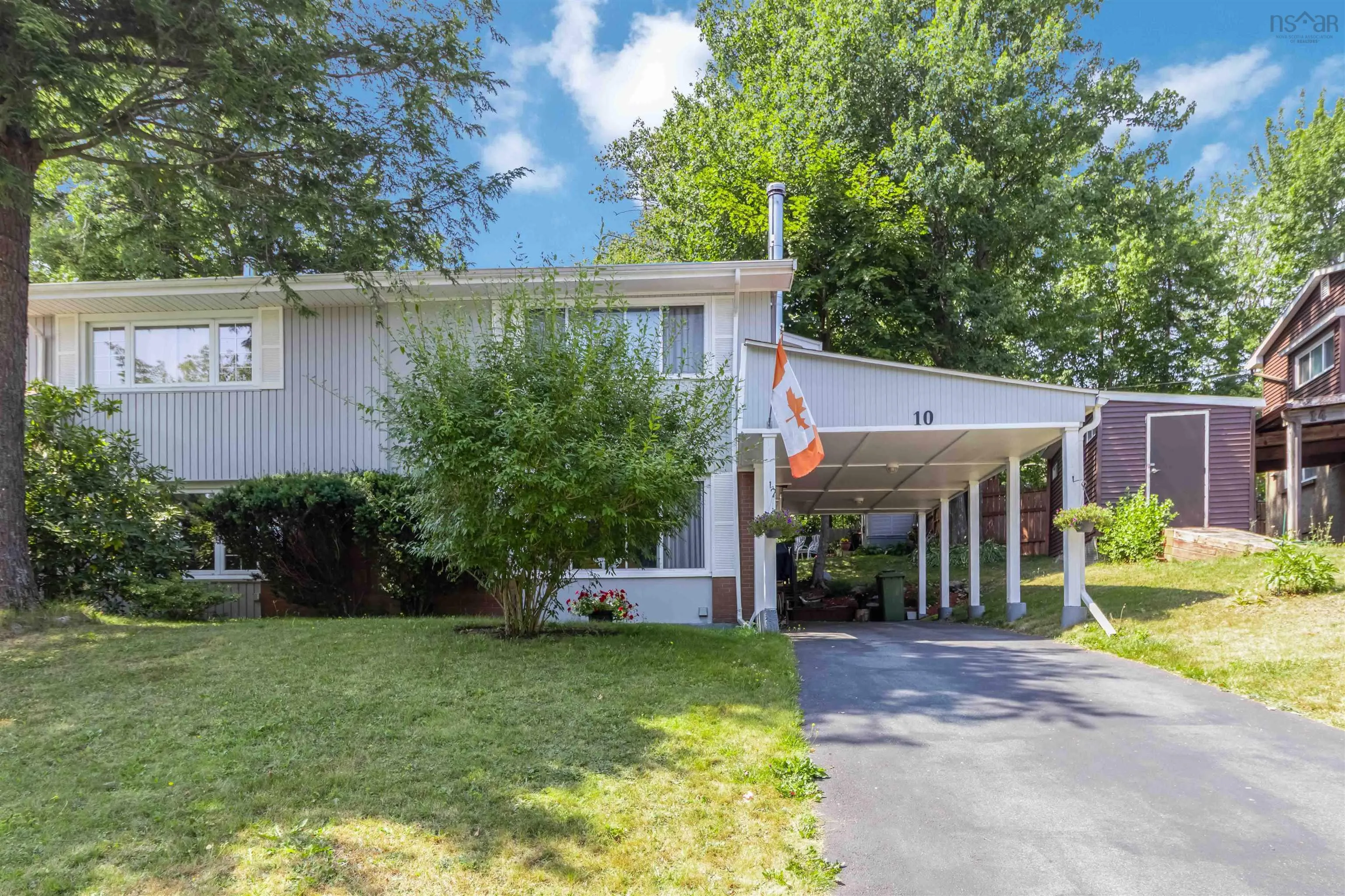 10 Oakburn Court, Halifax, NS B3M 2W6, 4 Bedrooms Bedrooms, ,2 BathroomsBathrooms,Residential,For Sale,Oakburn,202520541