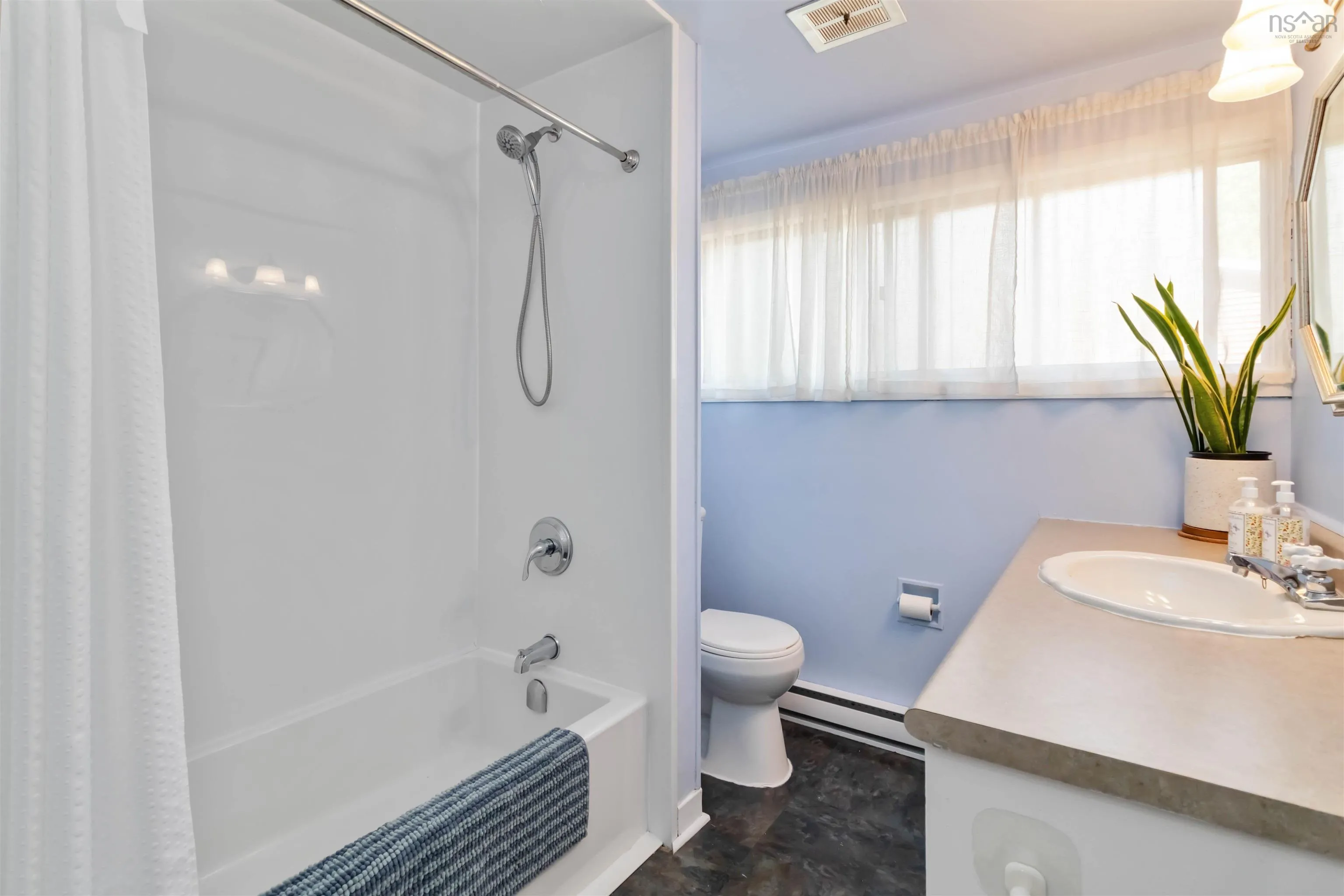 10 Oakburn Court, Halifax, NS B3M 2W6, 4 Bedrooms Bedrooms, ,2 BathroomsBathrooms,Residential,For Sale,Oakburn,202520541