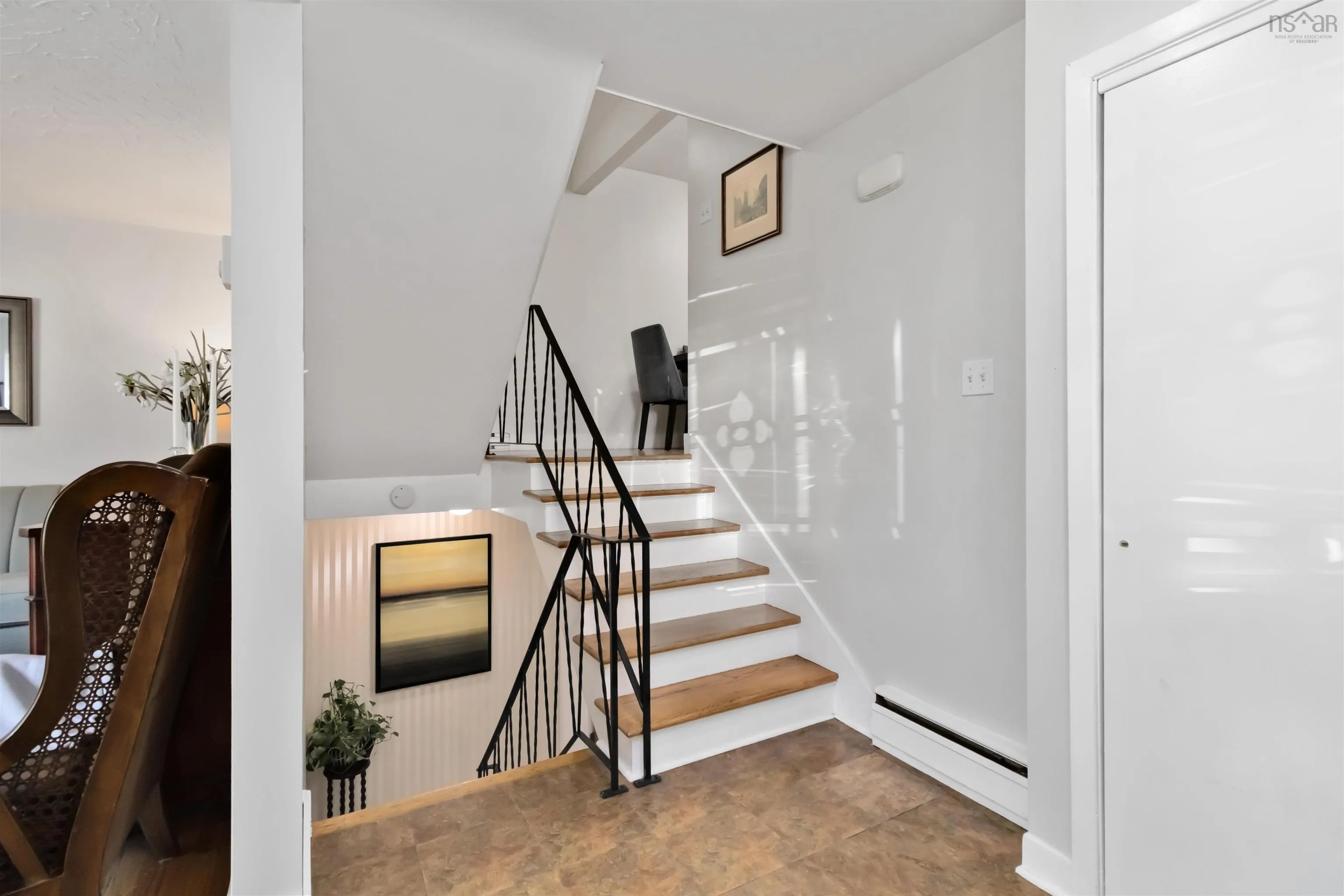 10 Oakburn Court, Halifax, NS B3M 2W6, 4 Bedrooms Bedrooms, ,2 BathroomsBathrooms,Residential,For Sale,Oakburn,202520541