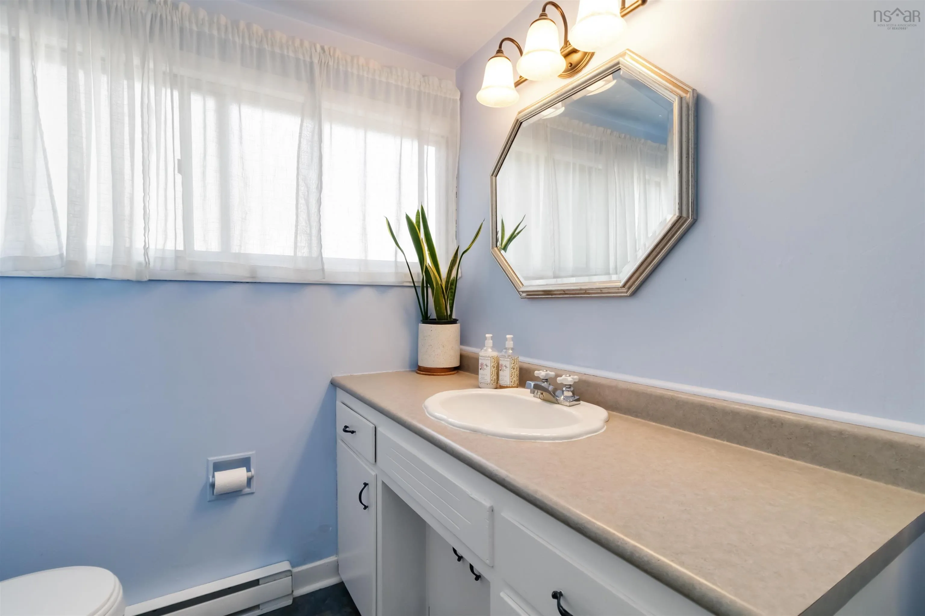 10 Oakburn Court, Halifax, NS B3M 2W6, 4 Bedrooms Bedrooms, ,2 BathroomsBathrooms,Residential,For Sale,Oakburn,202520541