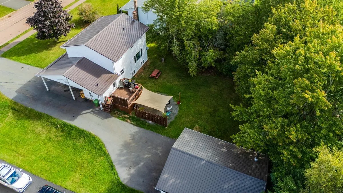122 Meadowland Ave, Truro, NS B2N 6J9, 3 Bedrooms Bedrooms, ,3 BathroomsBathrooms,Residential,For Sale,Meadowland Ave,202522610