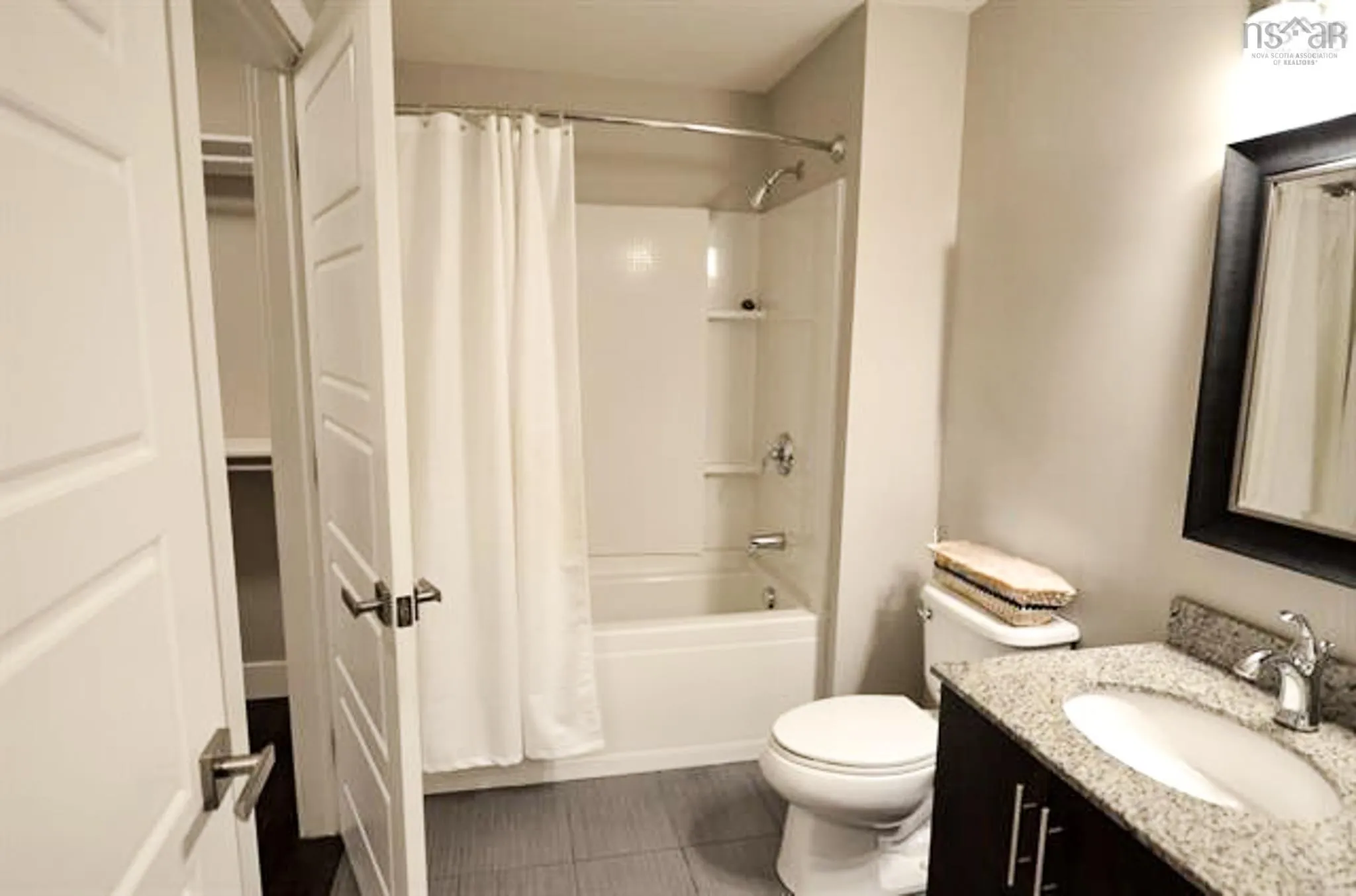 703-3471 Dutch Village Road, Halifax Ns B3n 0c7, 2 Bedrooms Bedrooms, ,2 BathroomsBathrooms,Residential,For Sale,Dutch Village,202507450