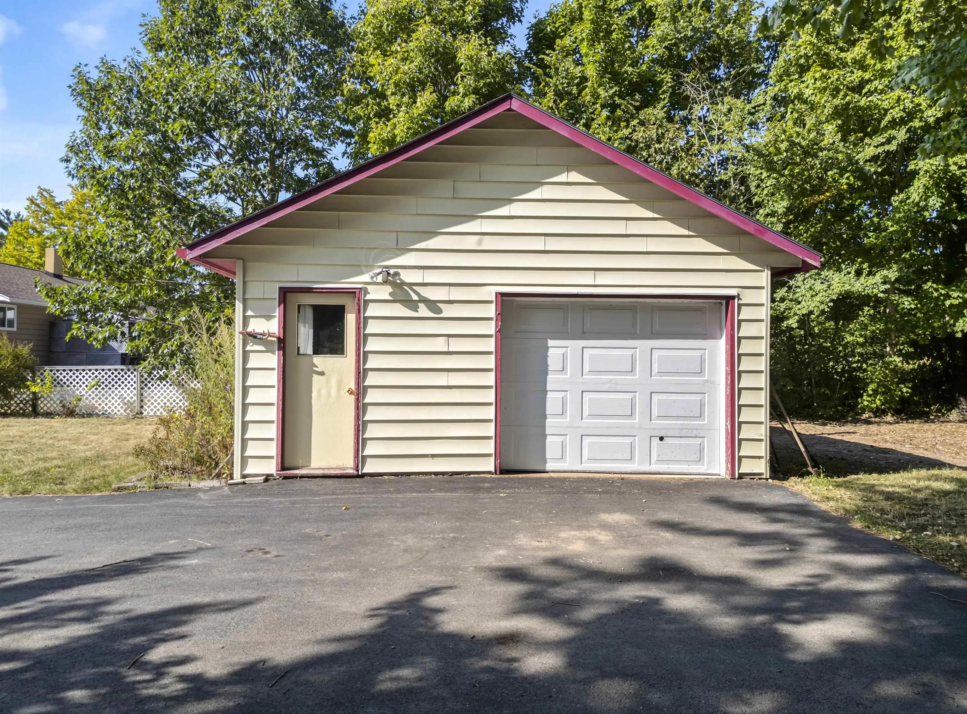 100 Commercial Street, Berwick, NS B0P 1E0, 3 Bedrooms Bedrooms, ,2 BathroomsBathrooms,Residential,For Sale,Commercial Street,202521780