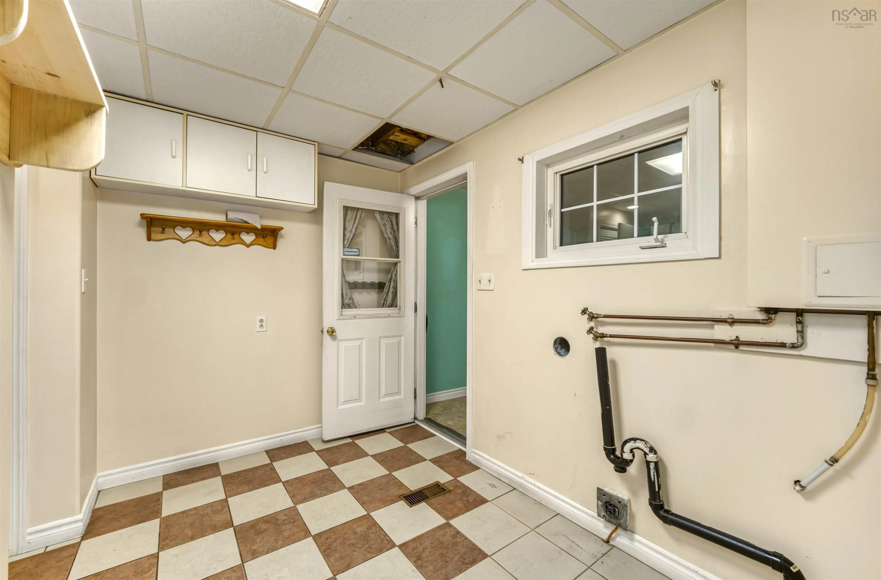 100 Commercial Street, Berwick, NS B0P 1E0, 3 Bedrooms Bedrooms, ,2 BathroomsBathrooms,Residential,For Sale,Commercial Street,202521780