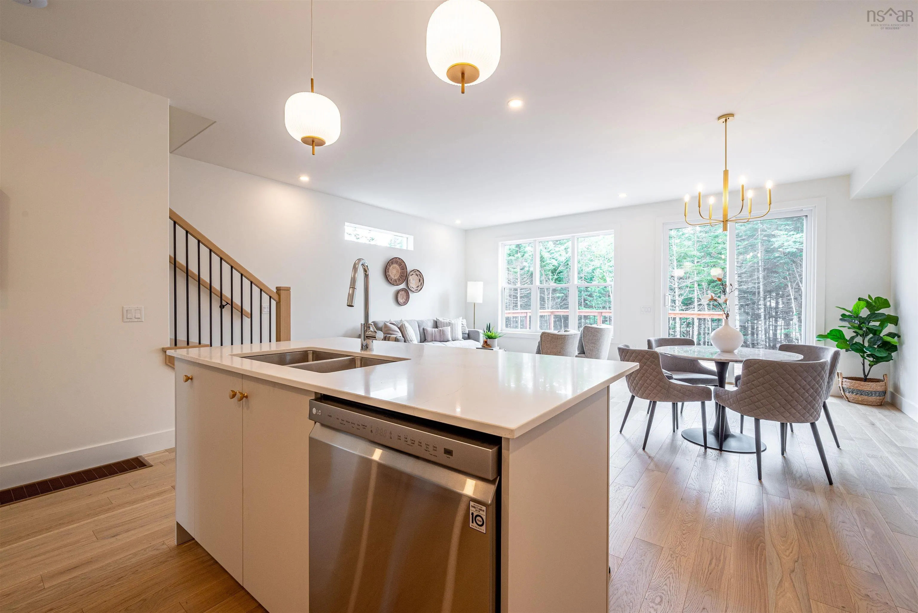 18 Trekker Drive, Bedford, NS B4B 2K7, 3 Bedrooms Bedrooms, ,4 BathroomsBathrooms,Residential,For Sale,Trekker,202520268