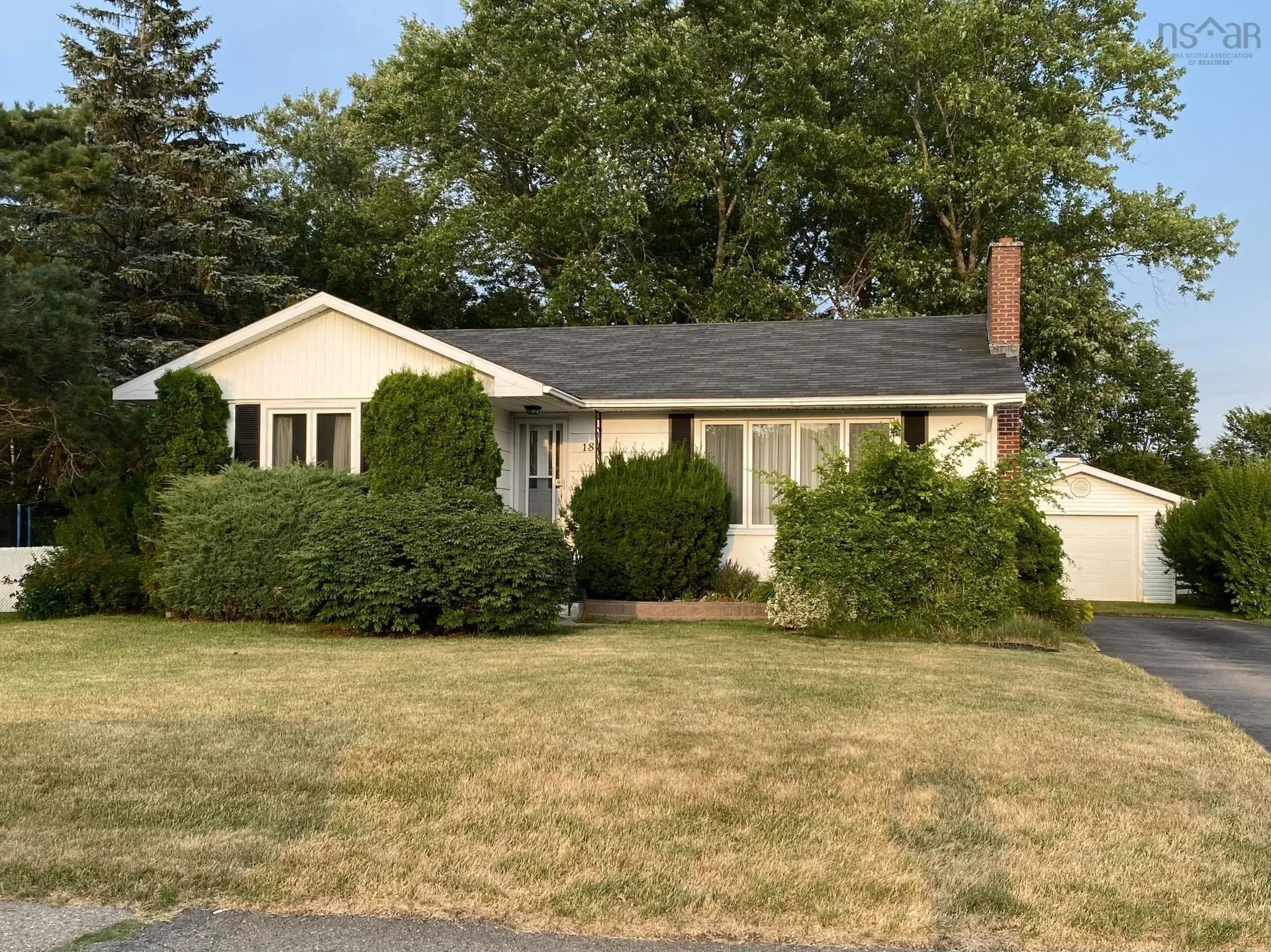 18 Wilkie Drive, North Sydney, NS B2A 1Y4, 3 Bedrooms Bedrooms, ,2 BathroomsBathrooms,Residential,For Sale,Wilkie,202518877