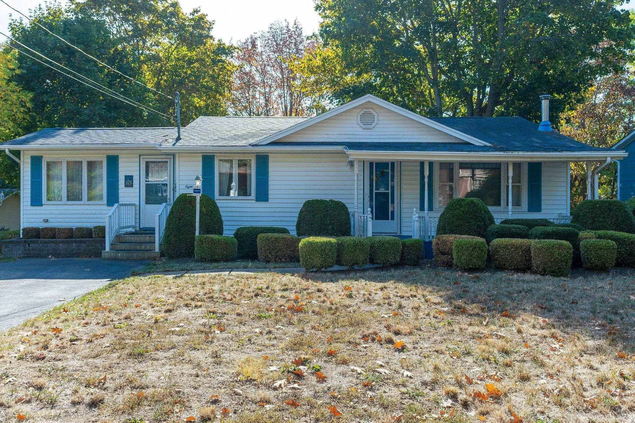 8 Redden Avenue, Kentville, NS B4N 1A2, 2 Bedrooms Bedrooms, ,2 BathroomsBathrooms,Residential,For Sale,Redden,202525469