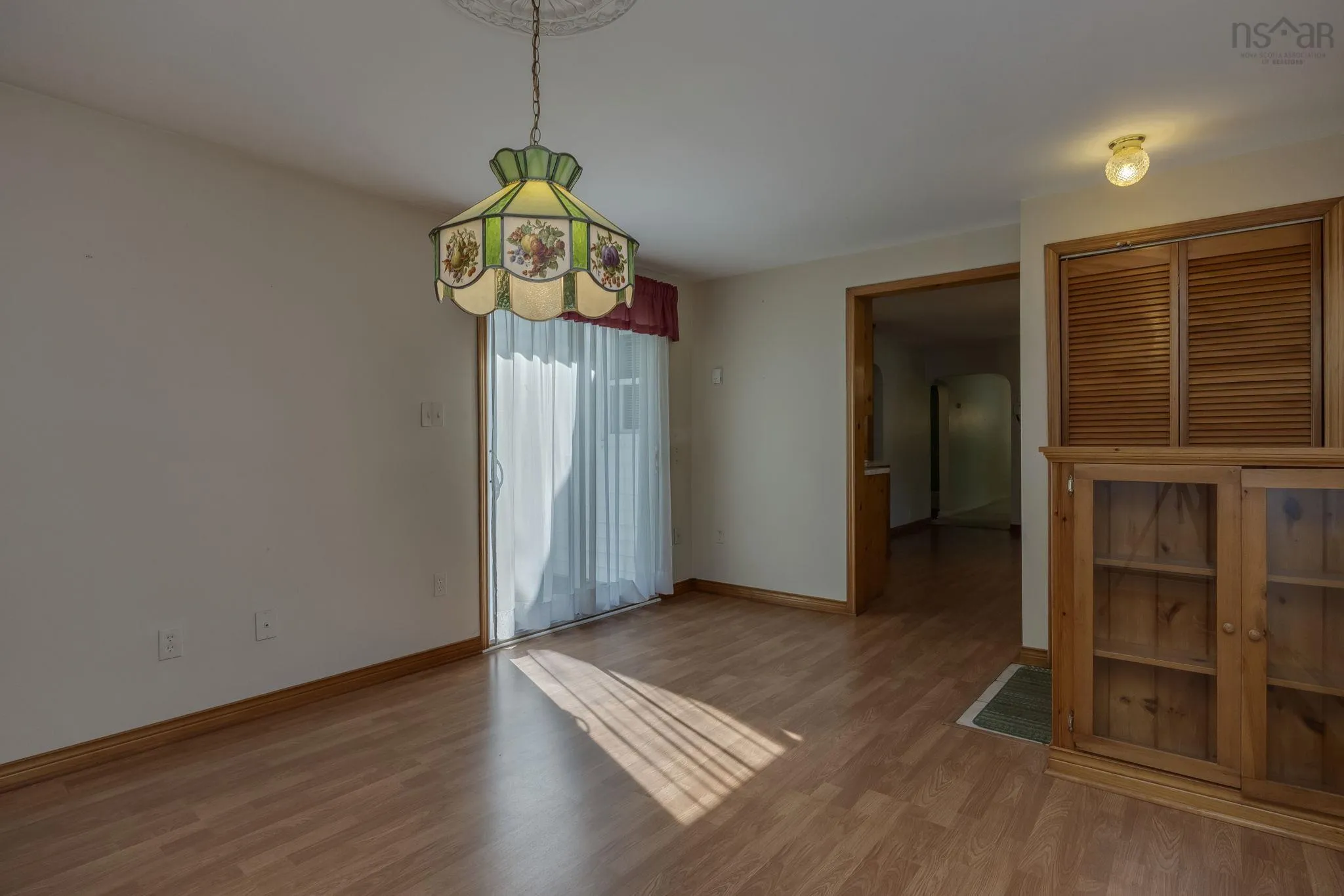 8 Redden Avenue, Kentville, NS B4N 1A2, 2 Bedrooms Bedrooms, ,2 BathroomsBathrooms,Residential,For Sale,Redden,202525469
