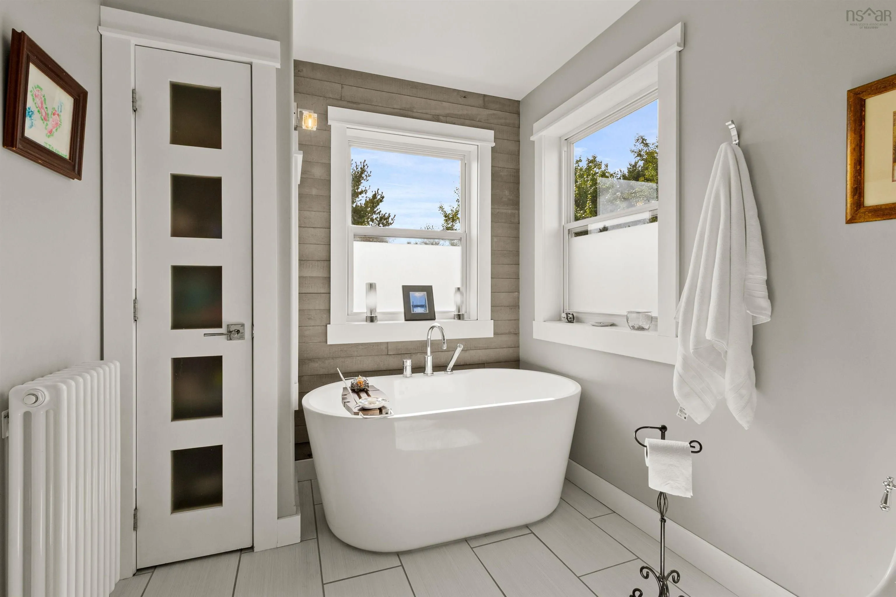 122 Honeysuckle Road, Middle Sackville, NS B4E 3J9, 4 Bedrooms Bedrooms, ,4 BathroomsBathrooms,Residential,For Sale,Honeysuckle,202523163