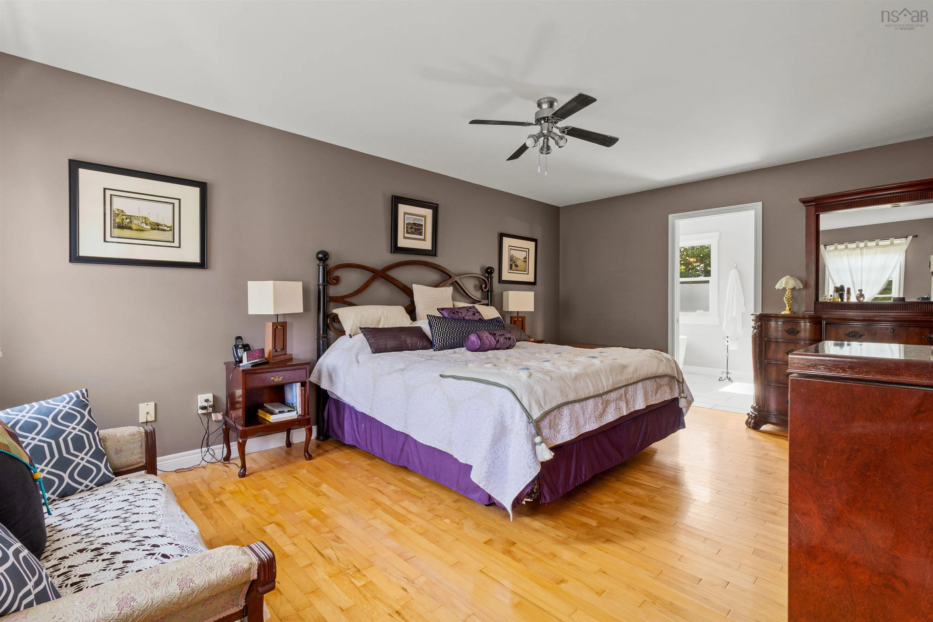122 Honeysuckle Road, Middle Sackville, NS B4E 3J9, 4 Bedrooms Bedrooms, ,4 BathroomsBathrooms,Residential,For Sale,Honeysuckle,202523163