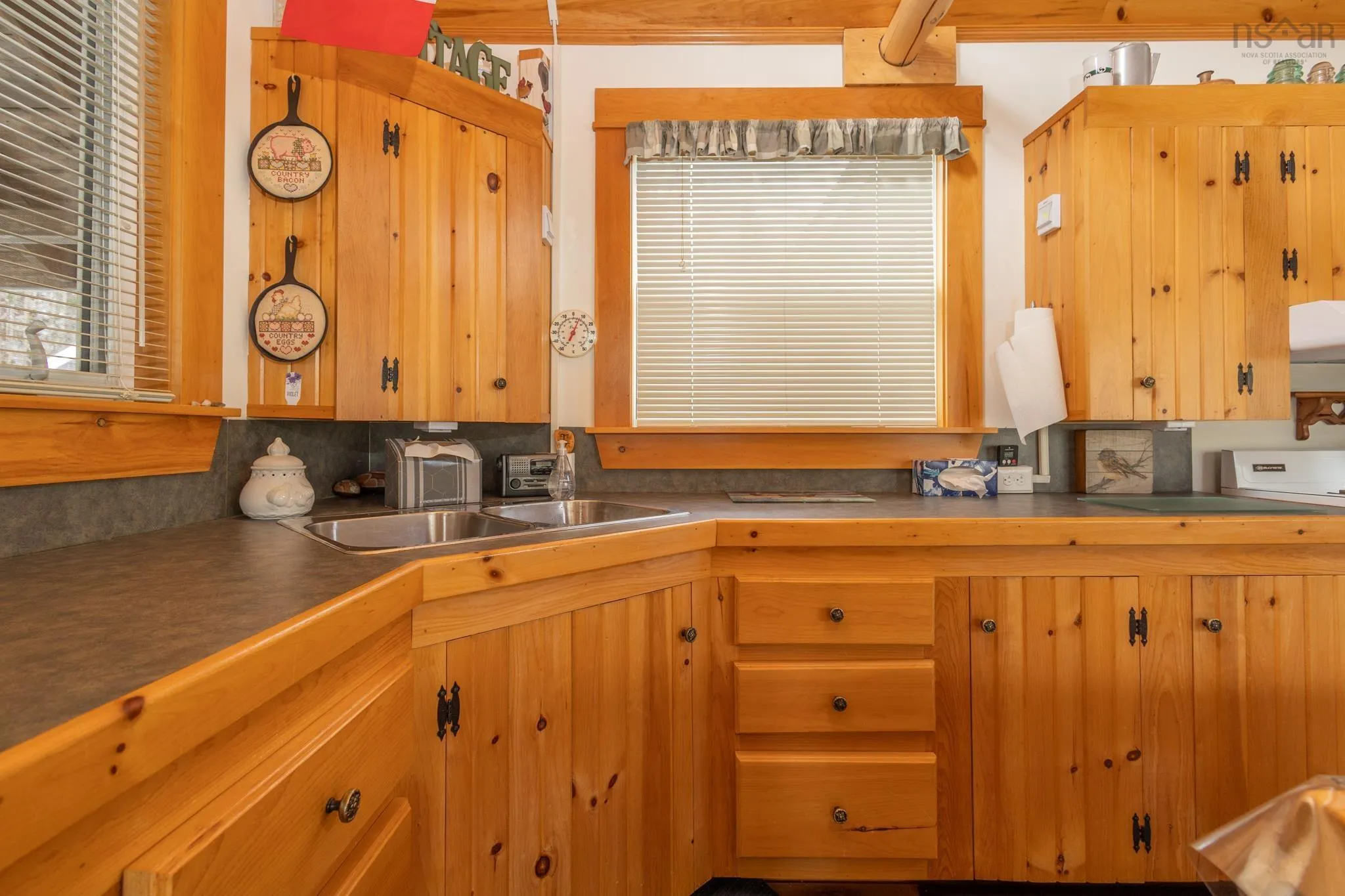 790 Depot Road, East Kemptville, NS B5A 5P4, 1 Bedroom Bedrooms, ,1 BathroomBathrooms,Residential,For Sale,Depot,202517946