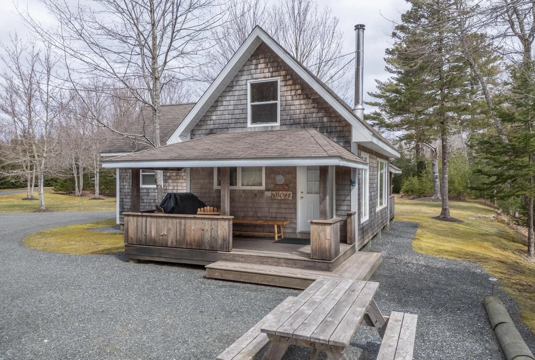 790 Depot Road, East Kemptville, NS B5A 5P4, 1 Bedroom Bedrooms, ,1 BathroomBathrooms,Residential,For Sale,Depot,202517946