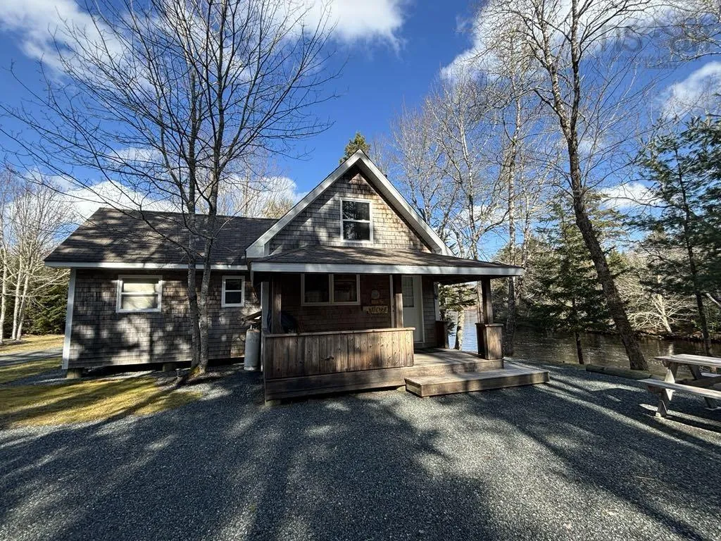 790 Depot Road, East Kemptville, NS B5A 5P4, 1 Bedroom Bedrooms, ,1 BathroomBathrooms,Residential,For Sale,Depot,202517946
