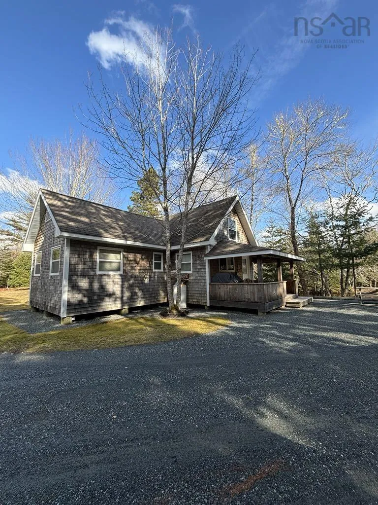 790 Depot Road, East Kemptville, NS B5A 5P4, 1 Bedroom Bedrooms, ,1 BathroomBathrooms,Residential,For Sale,Depot,202517946